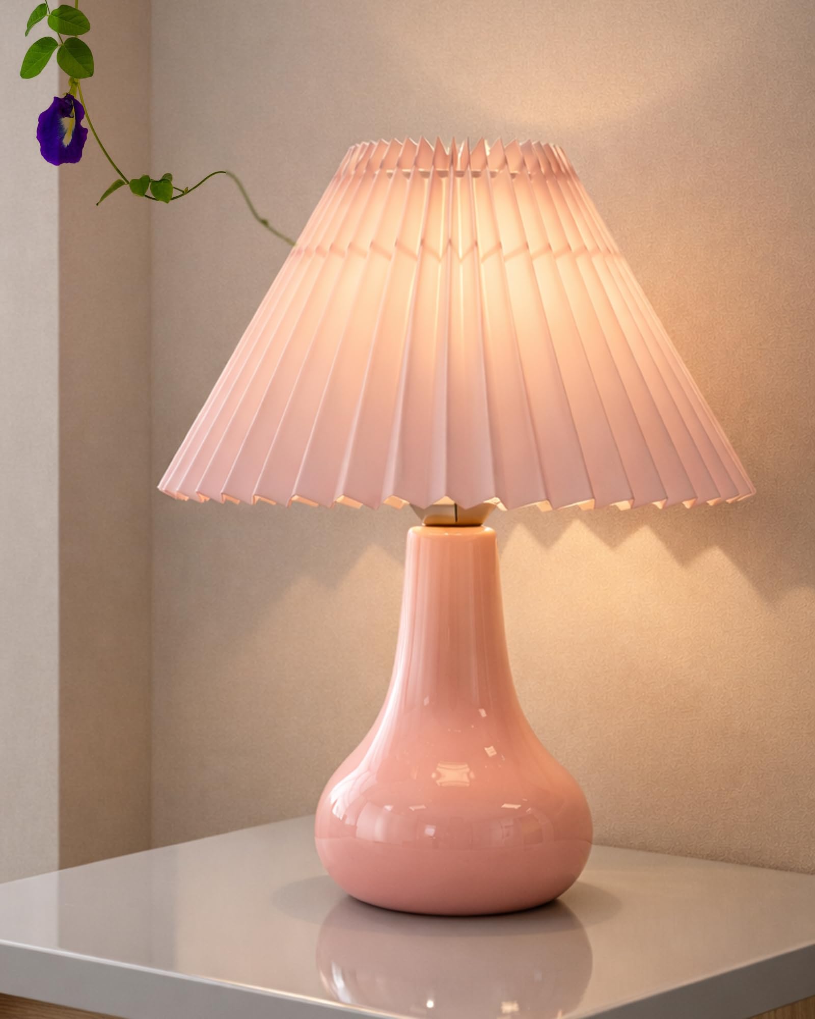 Homesake® Modern Small Ceramic Table Lamp, Classic Bedside Desk Lamp for Living Room Bedroom, Farmhouse Home Decor Nightstand Lamps with Fabric Pleated Shade (Pink)