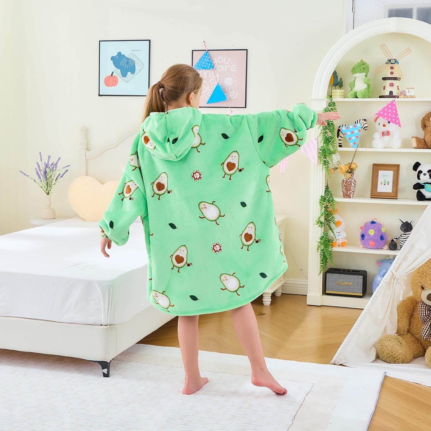 Moinlizy Wearable Blanket Hoodie for Kids 6-13Y, Oversized Thick Flannel Blanket Hooded with Pocket Sleeves - Image 5