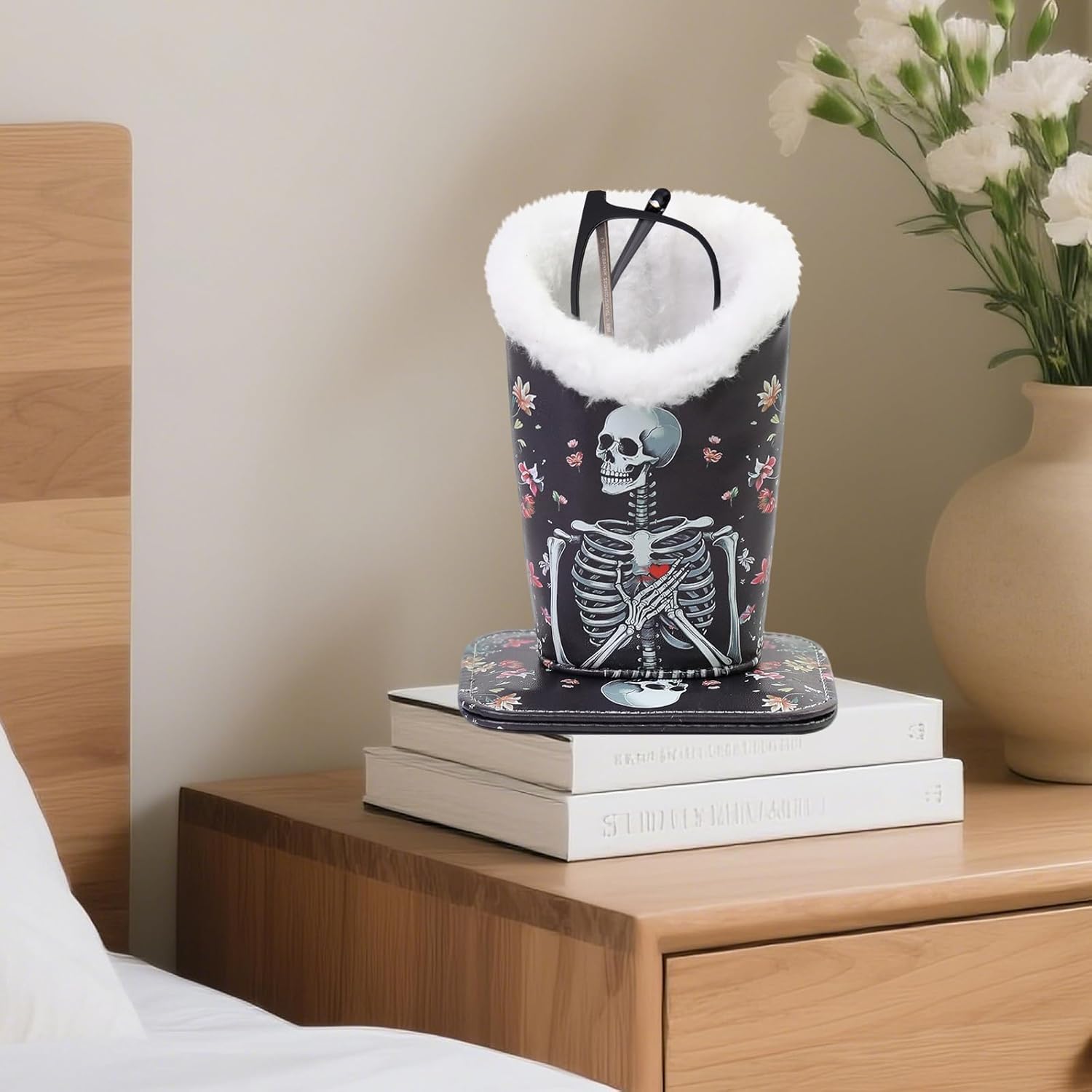 Plush Lined Eyeglasses Holder, Cute Magnetic PU Leather Glasses Stand Case for Women Men Kids - Image 5