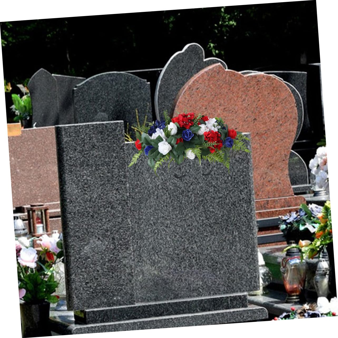 Fleurs Artificielles pour Cimetière Décoratives, Légères et Résistantes la Décoloration Extérieure, Adaptées aux Tombes et Pierres Tombales Ambiance Élégante et Solennelle