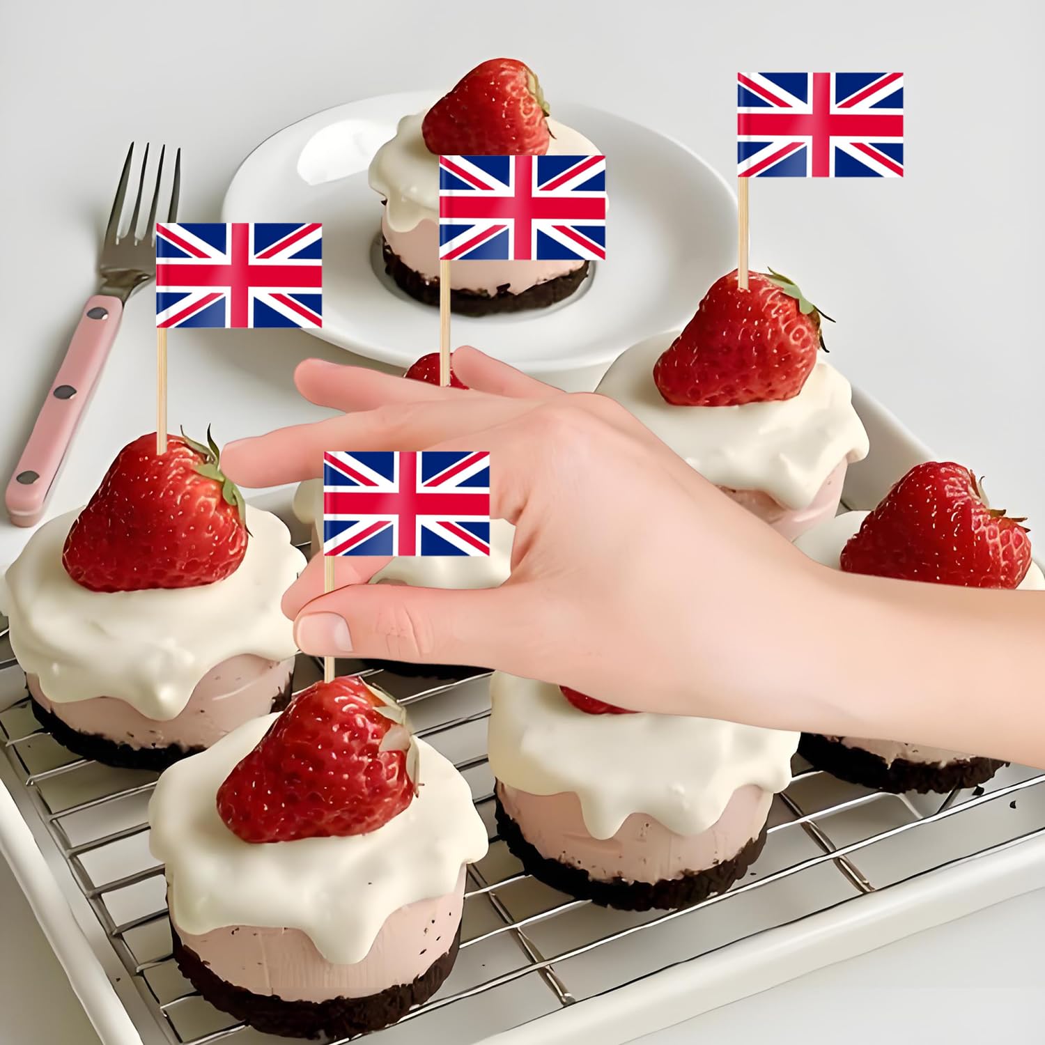 AhfuLife 100 stuks Britse tandenstoker-vlag, Britse vlag voor snijtopper, tandgenezing Britse vlag voor tuin, bar, nationale feestdecoratie, 100 stuks AhfuLife 100 stuks Britse tandenstoker-vlag, Britse vlag voor snijtopper, tandgenezing Britse vlag voor tuin, bar, nationale feestdecoratie, 100 stuks