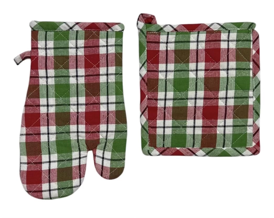 Winter Holiday Christmas Kitchen Pot Holder Set: Traditional Tartan Plaid Striped Design, 2 Pc Green Red White