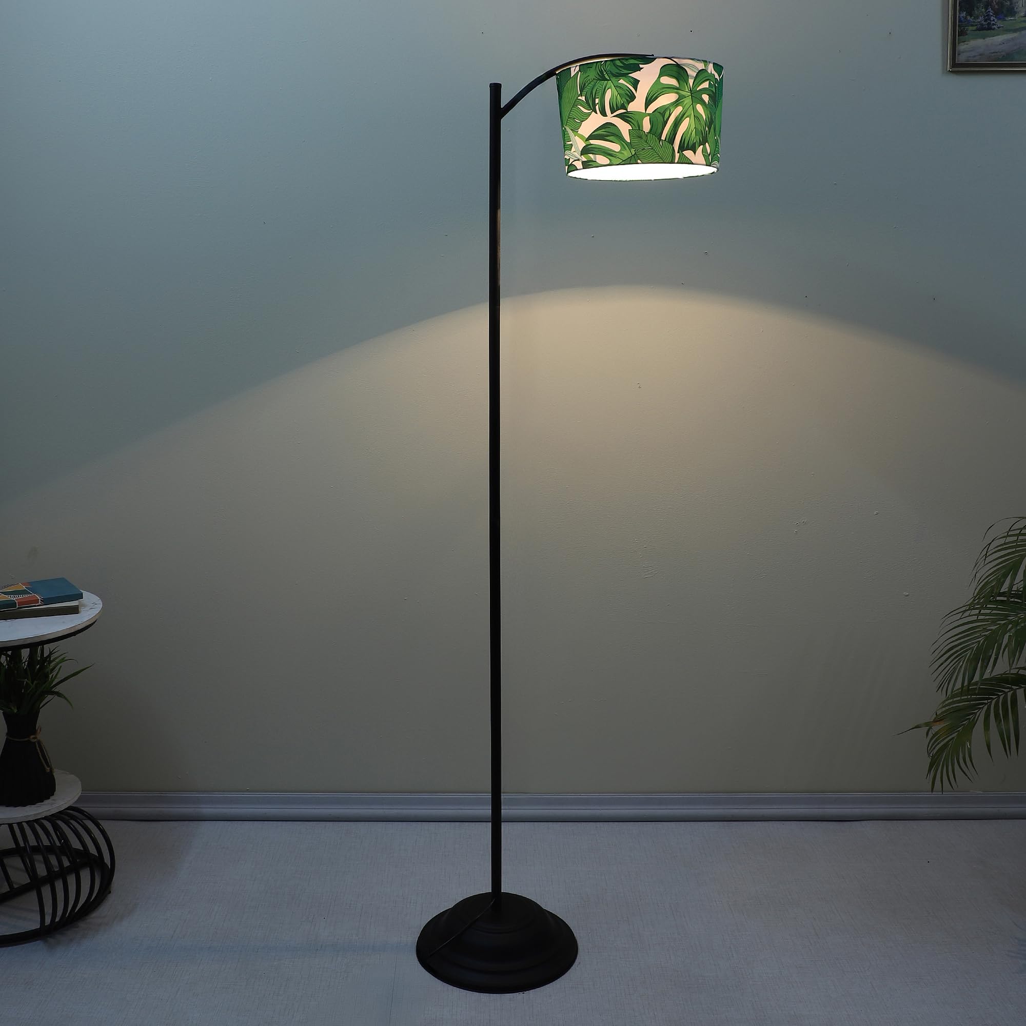 Modern Lamppost Style Black Iron Base Floor Lamp with Cotton Shade