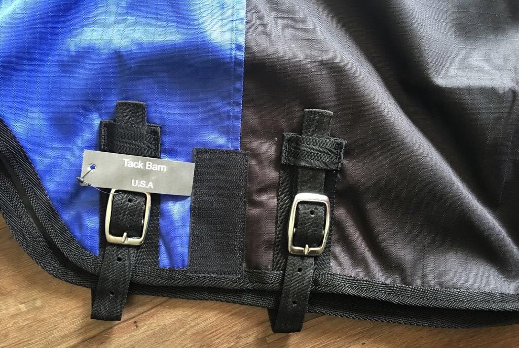 Winter Horse Turnout Winter Blanket No Fill Blue & Black Size 82"