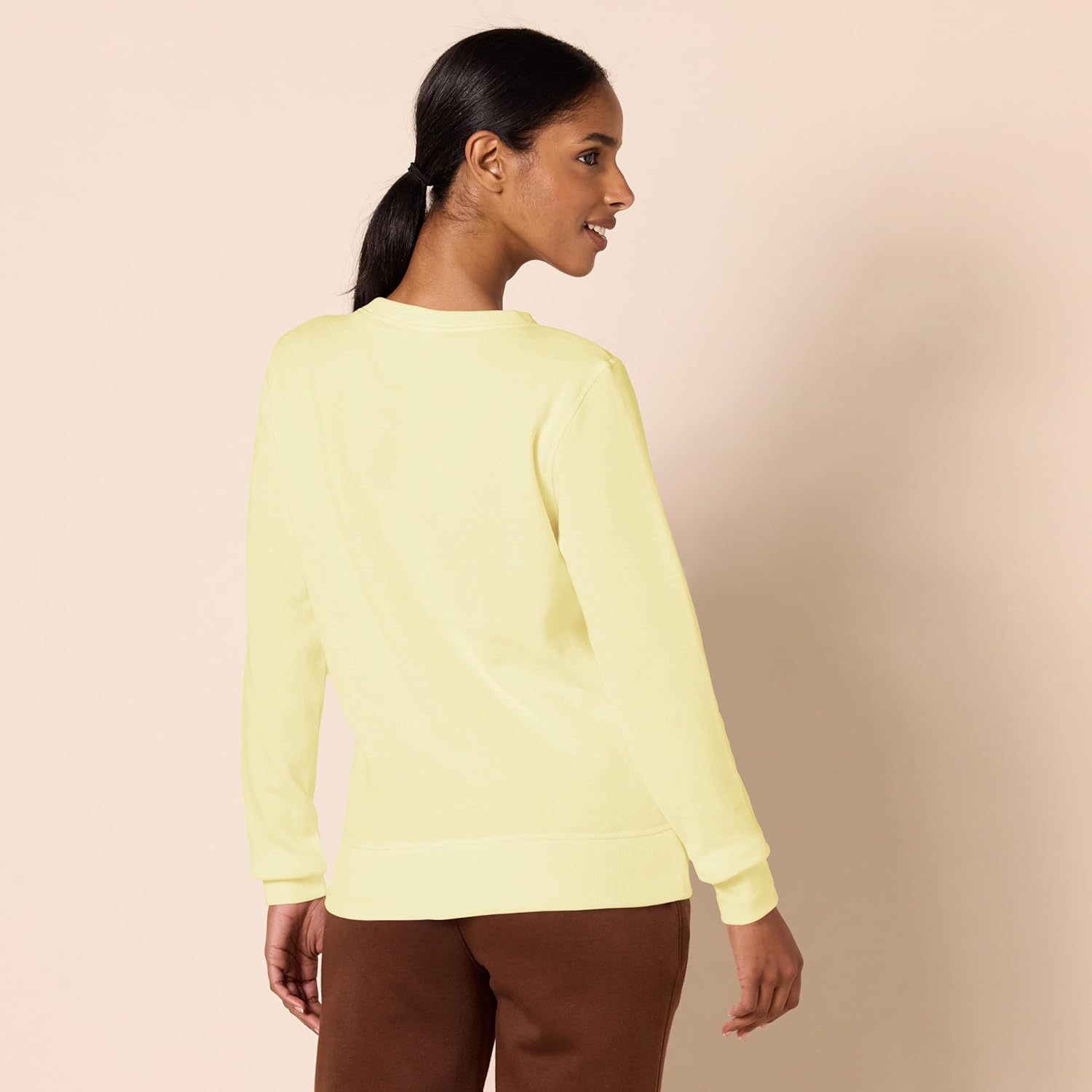 Amazon Essentials Women's Fleece Crewneck Pullover Sweatshirt (Available in Plus Size) - Image 2