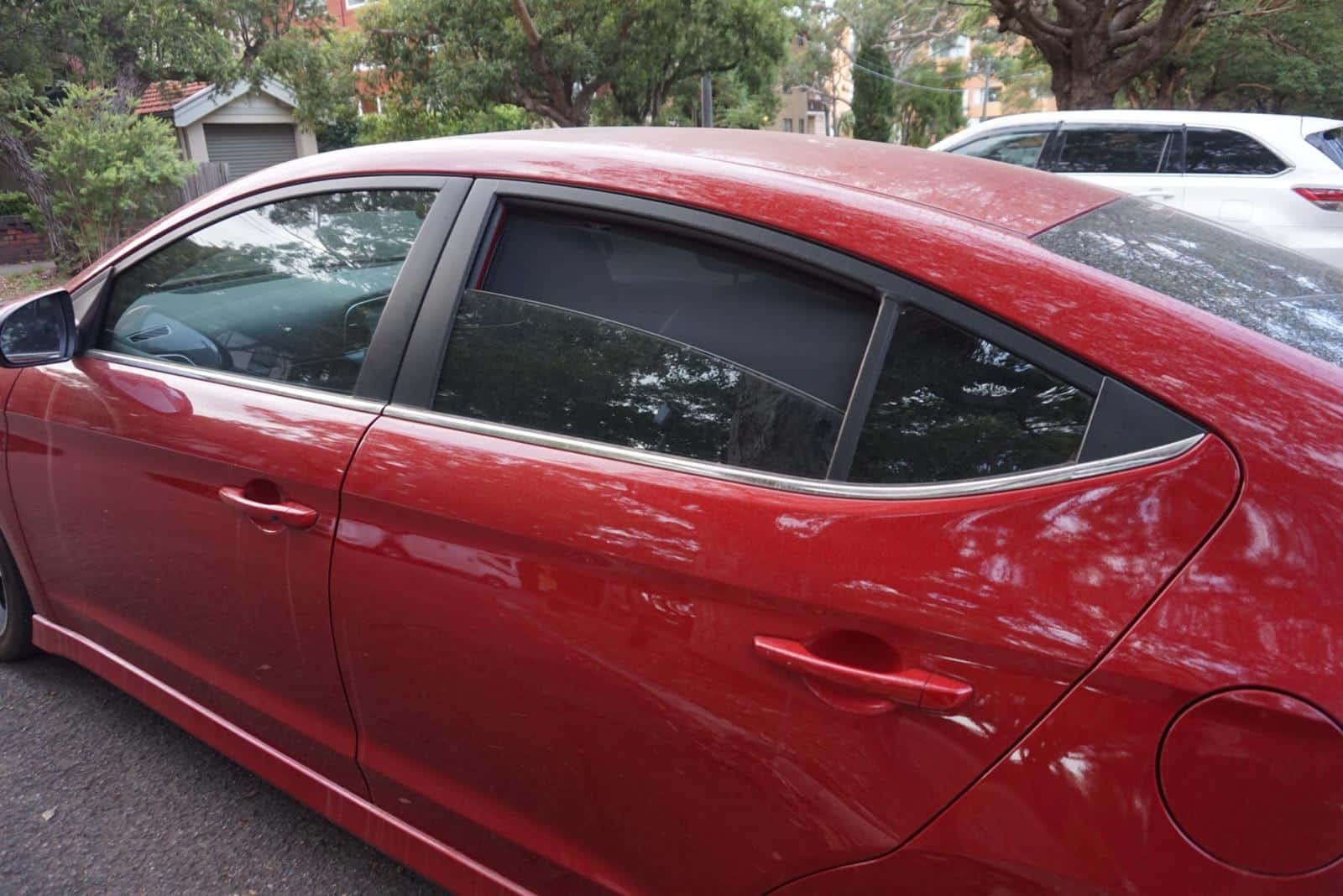 SNAPSHADES osłony tylnej szyby samochodu do Hyundai Elantra/Avante 6. generacji (AD; 2016-2020)