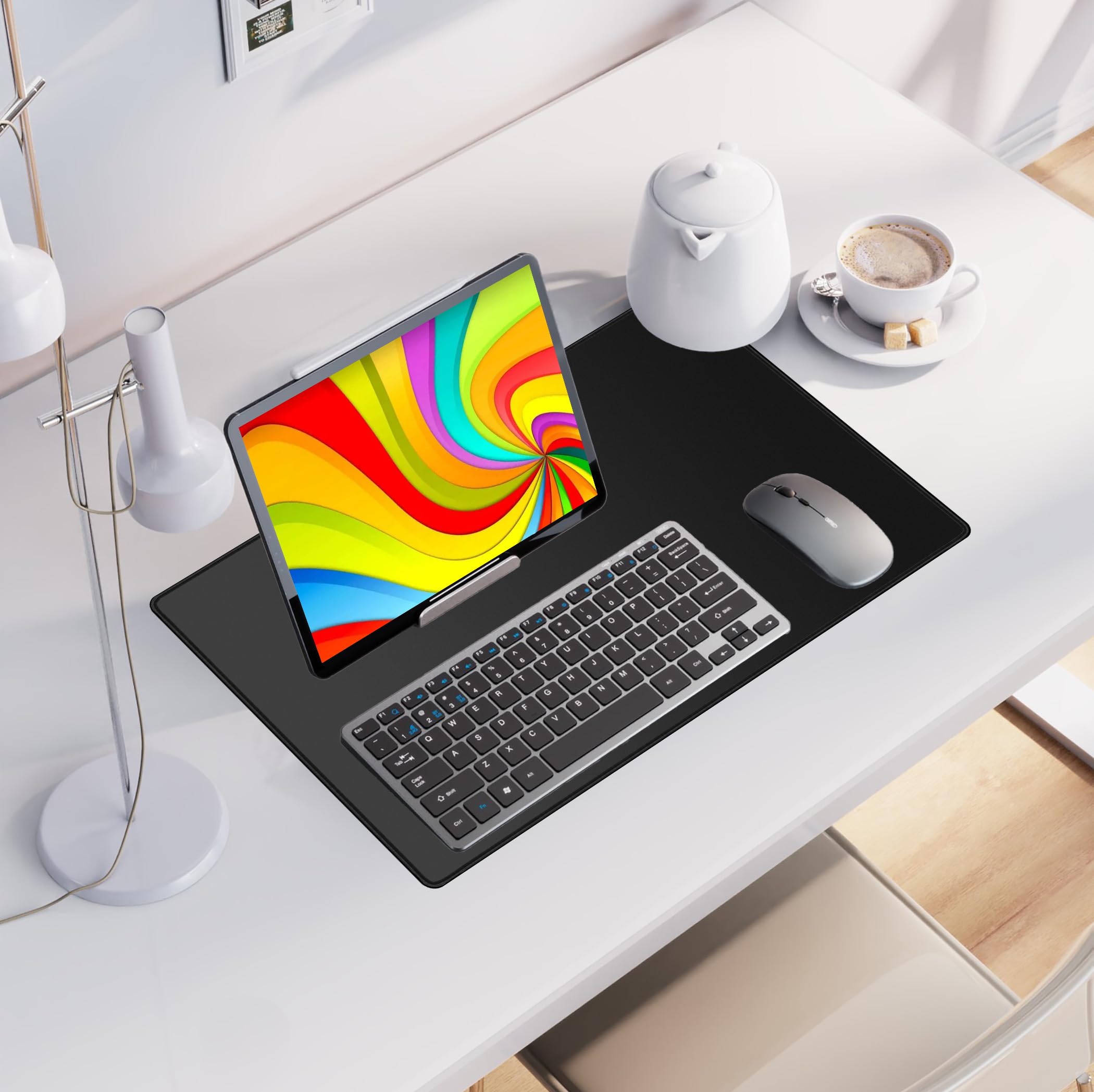 LL-COEUR Tapis de Souris Speed Gaming Noir 60x40x0,3cm, Large sous Main de Table Déco Bureau avec Bords Surpiqués pour Clavier, Souris (600x400x3mm)