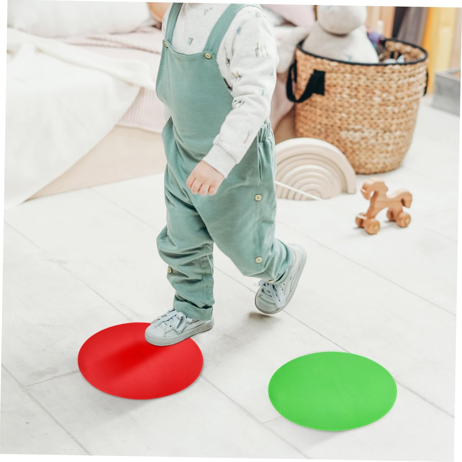 Outanaya 5pcs Flat Cones Carpet Dots Soccer Training Marker Football Field Rug Sports Equipment Training Tools