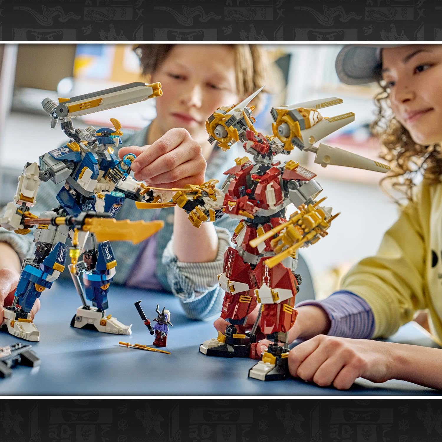 LEGO NINJAGO Mech Titanici Gemelli - Giocattolo Ninja con 2 Action Figure e 3 Minifigure tra cui Kai e Nya - Decorazione Cameretta - Regalo per Bambini da 12 Anni in su e per i Fan Adolescenti - 71870
