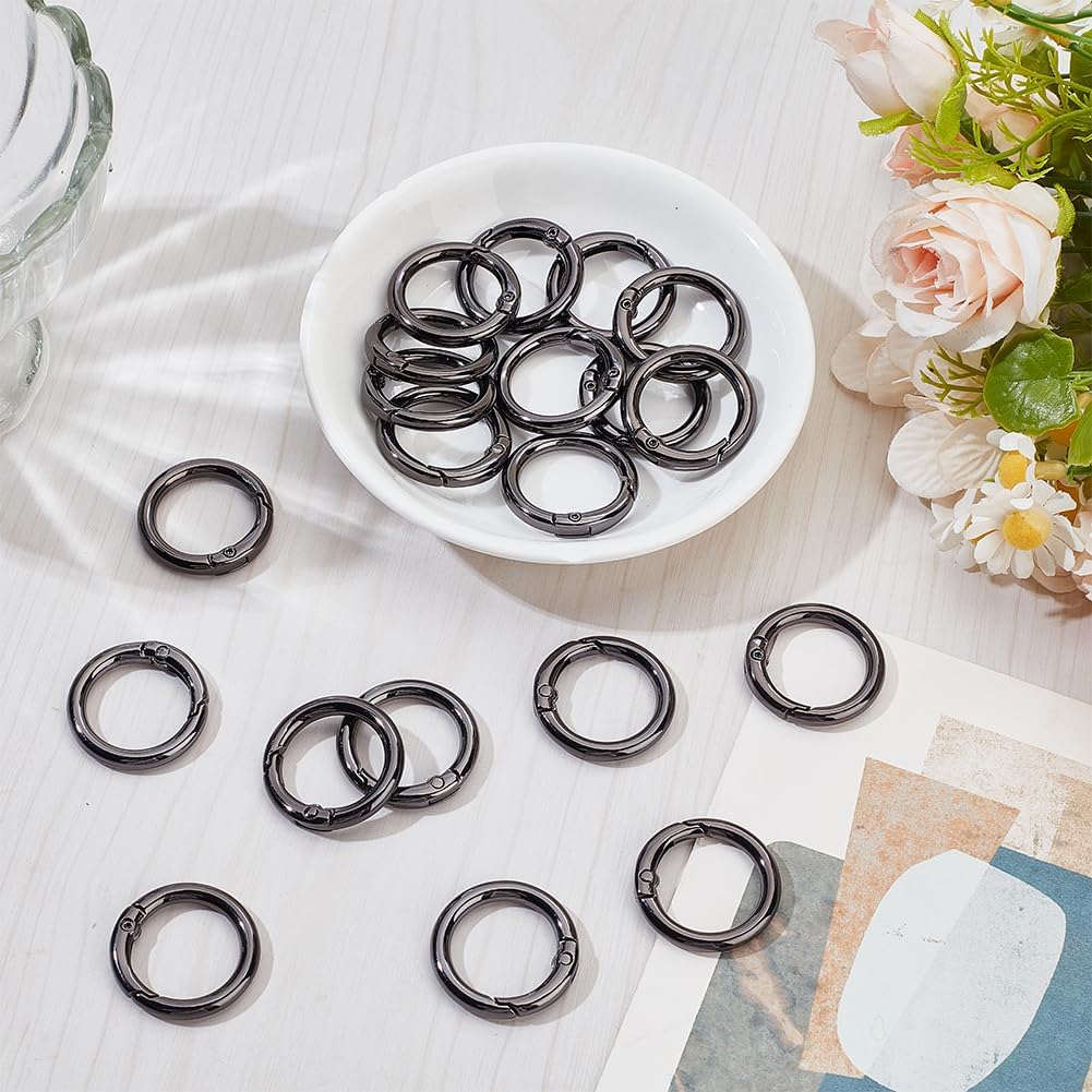 Beebeecraft 1 Box 20Pcs Metal Spring O Rings Round Carabiner Clasps Circle Gunmetal Alloy Trigger Gate Open Snap Hooks Clips Buckles for Purse Bags Lanyards Keychains Jewelry Making DIY Crafts