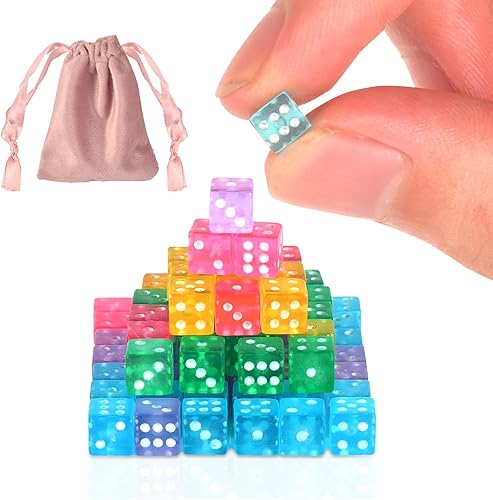Juego de 100 dados pequeños de 0.197 pulgadas con 1 bolsa de terciopelo, juego de dados de 6 caras, mini dados transparentes de colores, esquina
