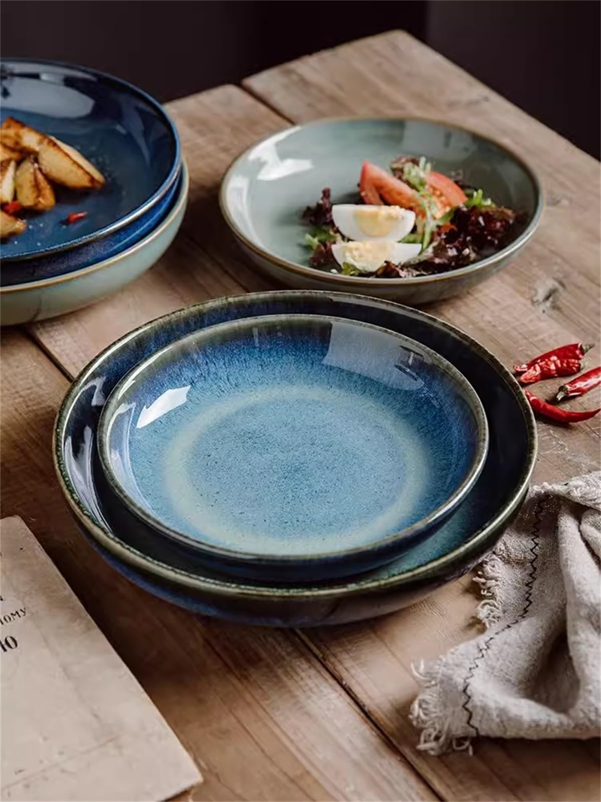 Zestaw 2 japońskich reaktywnych glazurowanych talerzy obiadowych z kamionki i 20 cm głębokich misek, niebieski Ele Blue T do domowej jadalni, zestaw do przyrządzania potraw i naczyń