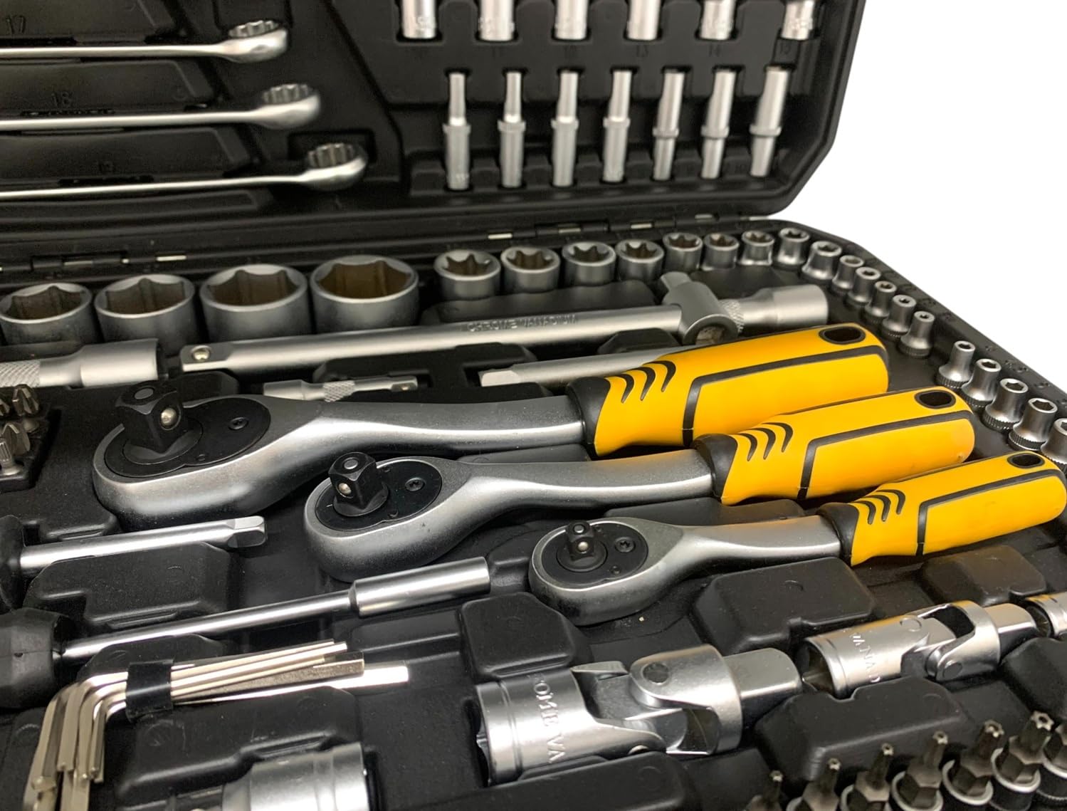 TANIASHOP Valigetta Attrezzi 219 Pezzi Chiavi a Bussola con 3 Cricchetto da 1/4" 3/8" 1/2" Cassetta Porta Attrezzi Professionali ideale per Manutenzione Meccanica, Lavori in officina e fai da te