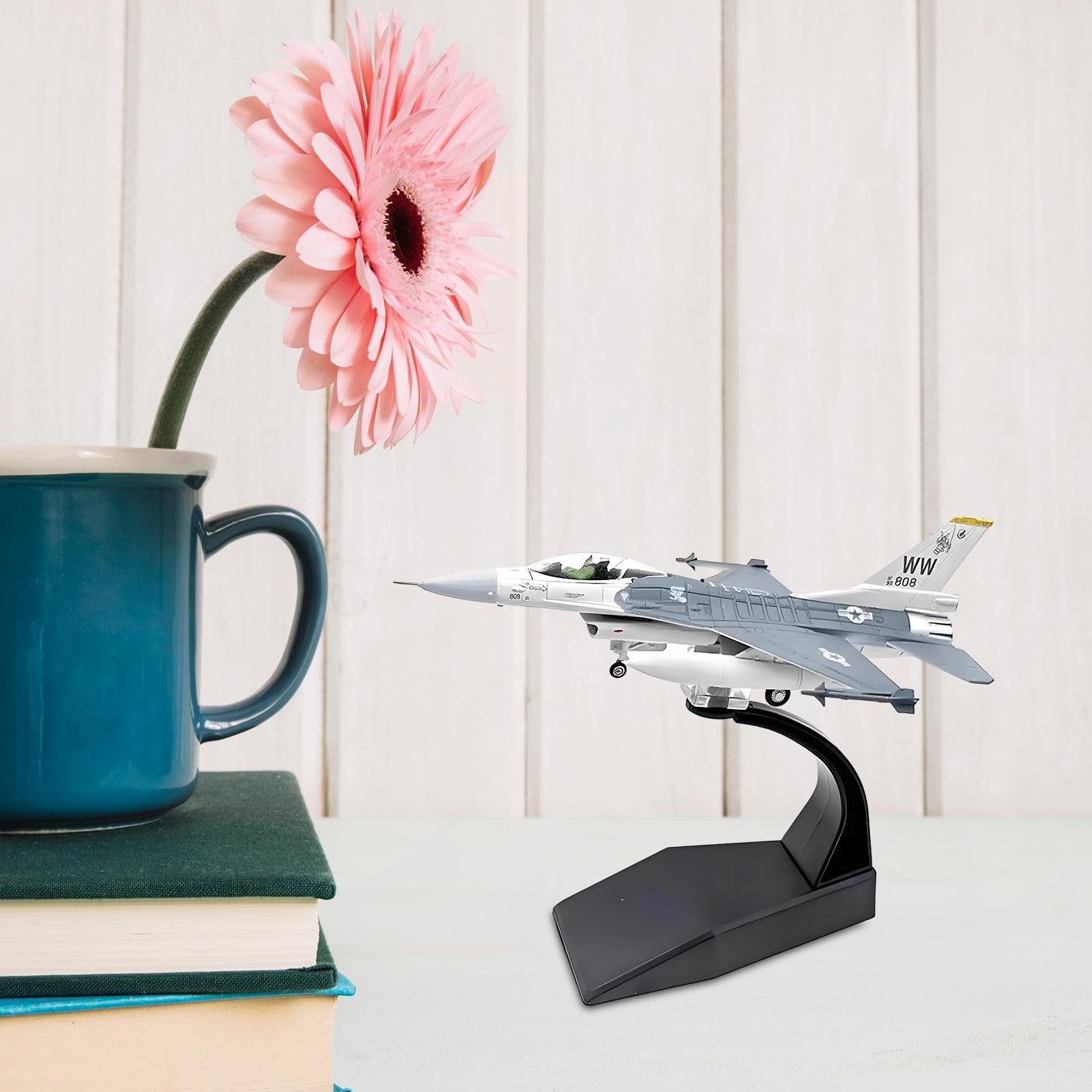 Harilla Modello di Aereo F16C in 1:100 con Base Espositiva