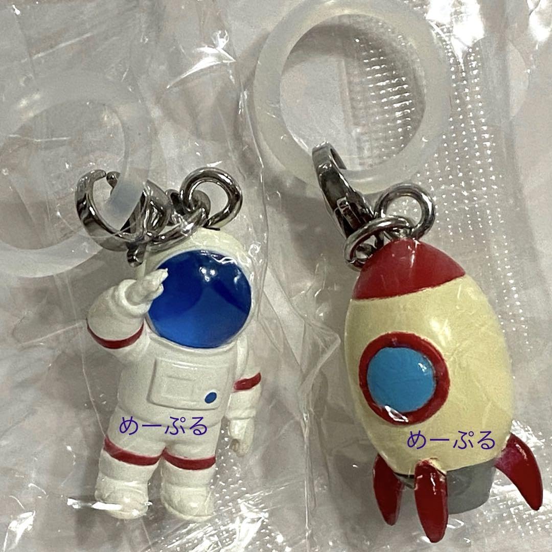 Amazon.co.jp: 宇宙のなかま めじるしアクセサリー 宇宙飛行士 敬礼