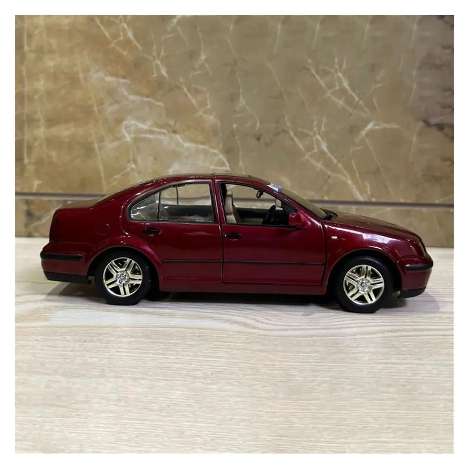 Metallo Scala Replica Modellino Di Auto In Lega Pressofusa In Scala 1 18 Adatto Per Volkswagen BORA 2004 Modello In Statica Ornamento Natalizio Hobby Veicoli Giochi Set