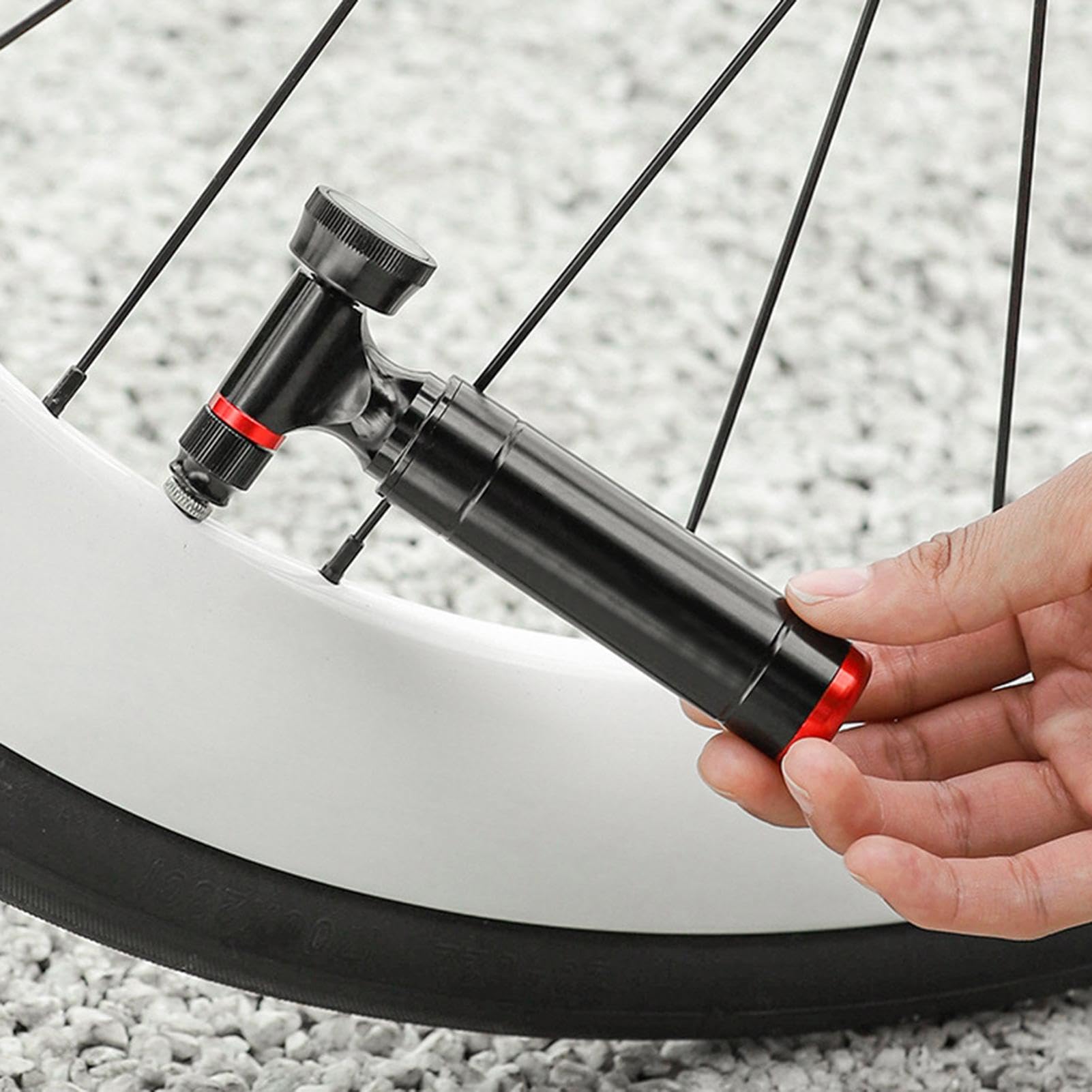 Amazon | バイクタイヤ用エアポンプ、CO2バイクタイヤ