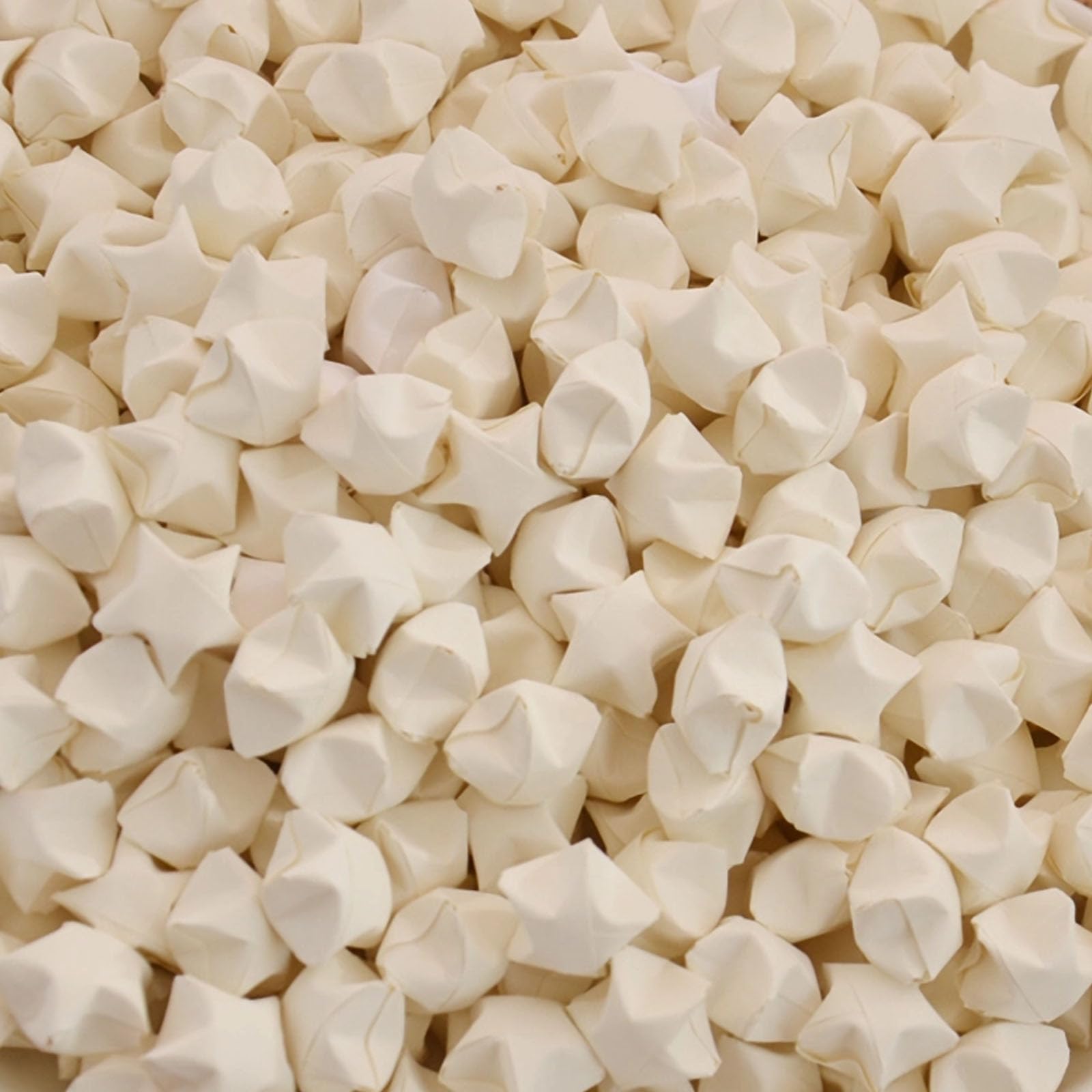 500 estrellas de la suerte de origami, estrellas de papel multicolor hechas a mano para cumpleaños, Año Nuevo, boda, día de San Valentín (blanco roto, 500)