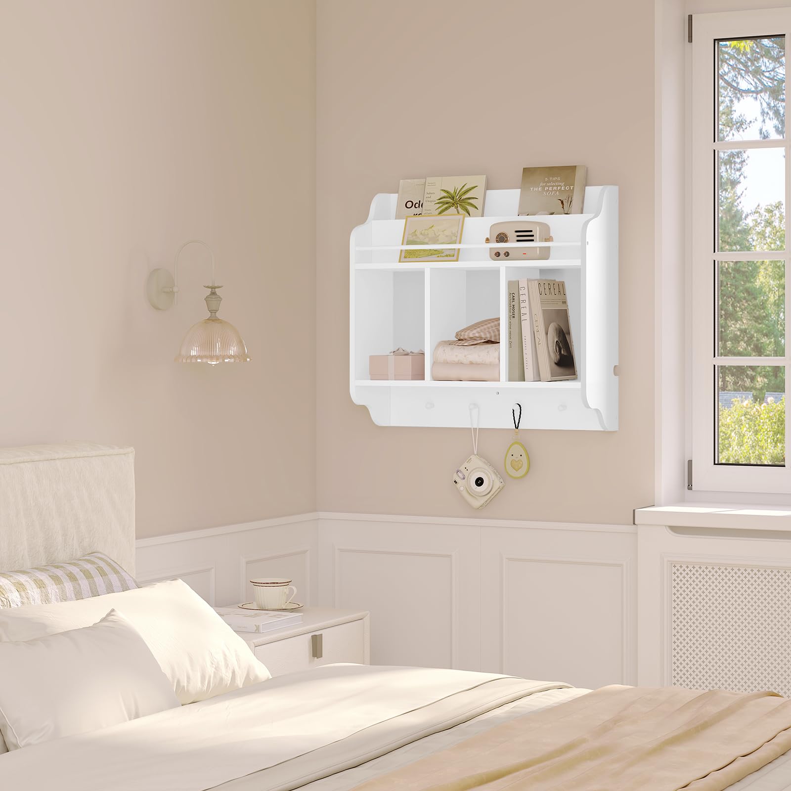 WOLTU Étagère Murale Enfant, Bibliothèque Murale, Bibliothèque Enfant, Étagère Livre Enfant avec 3 Compartiments Ouverts, 2 Étagères, 4 Crochets, en MDF et Bois Massif, Blanc