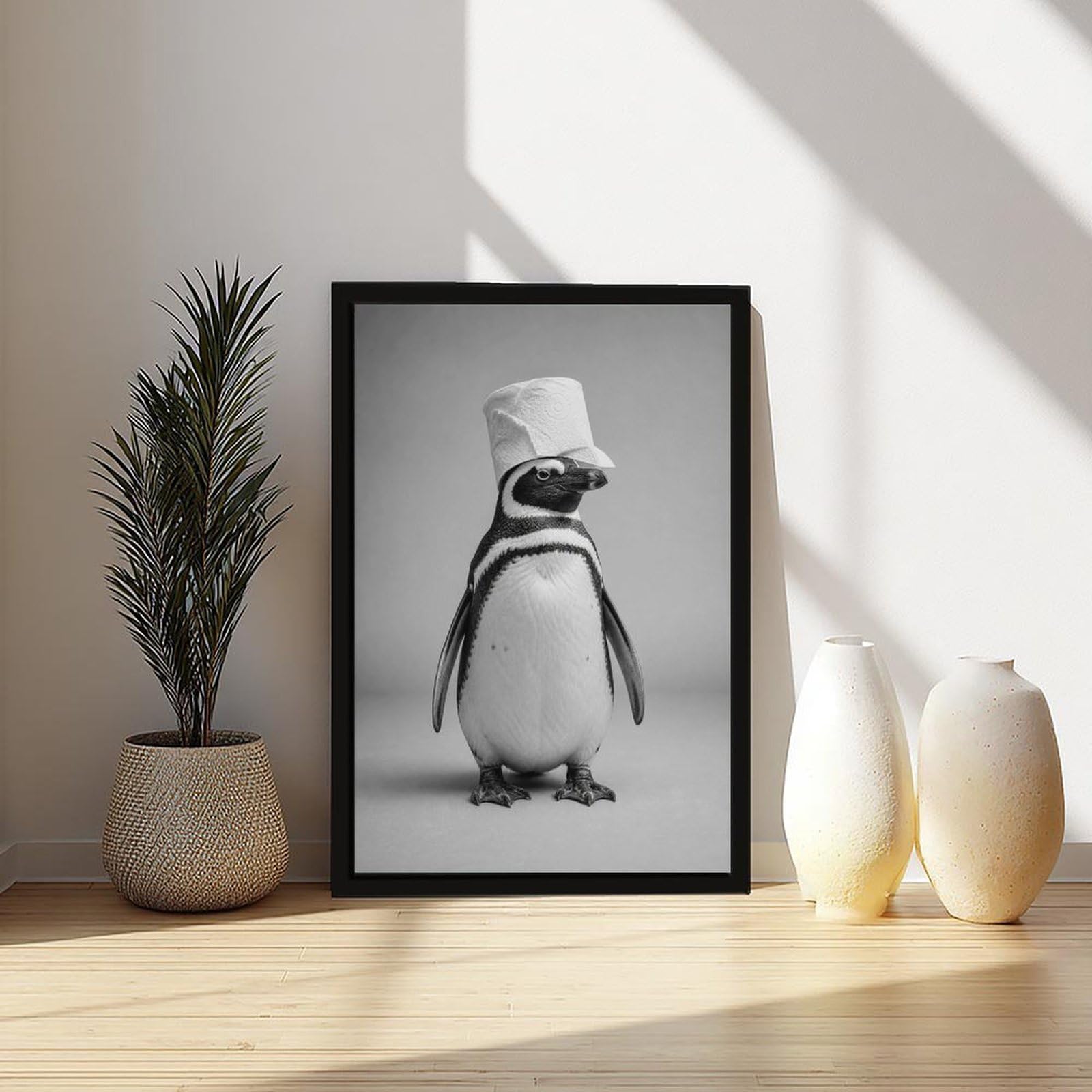 Minimalistischer, einfarbiger Pinguin mit Toilettenpapierhut, schlichter grauer Hintergrund, Leinwand-Kunst-Poster, humorvoll, niedlicher Tier-Porträtdruck, Neuheit, Wanddekoration für Badezimmer