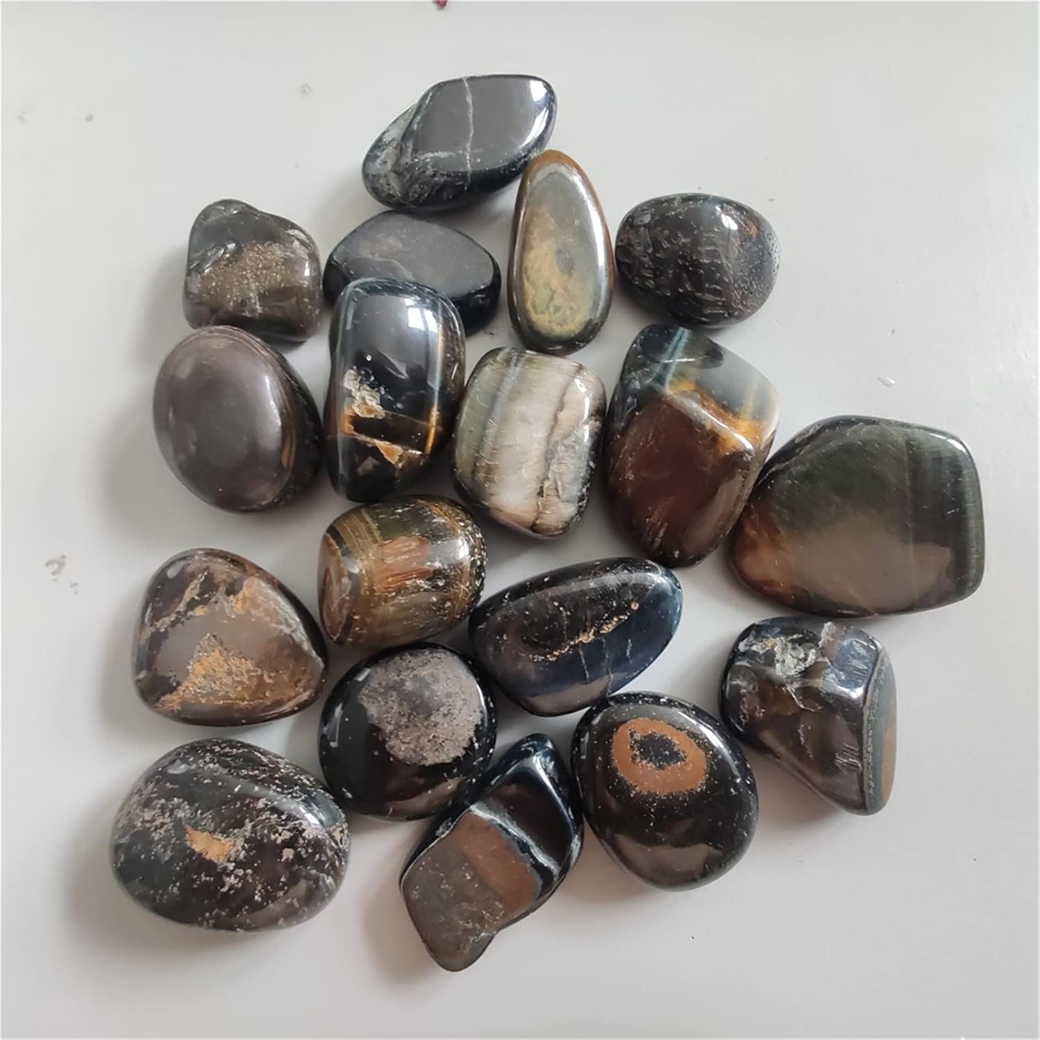 1個または50g 天然ブルー タイガーアイ クリスタル 不規則に磨かれた石 砂利 魚飼育用の水槽 ストーン 装飾オーナメント ZoC