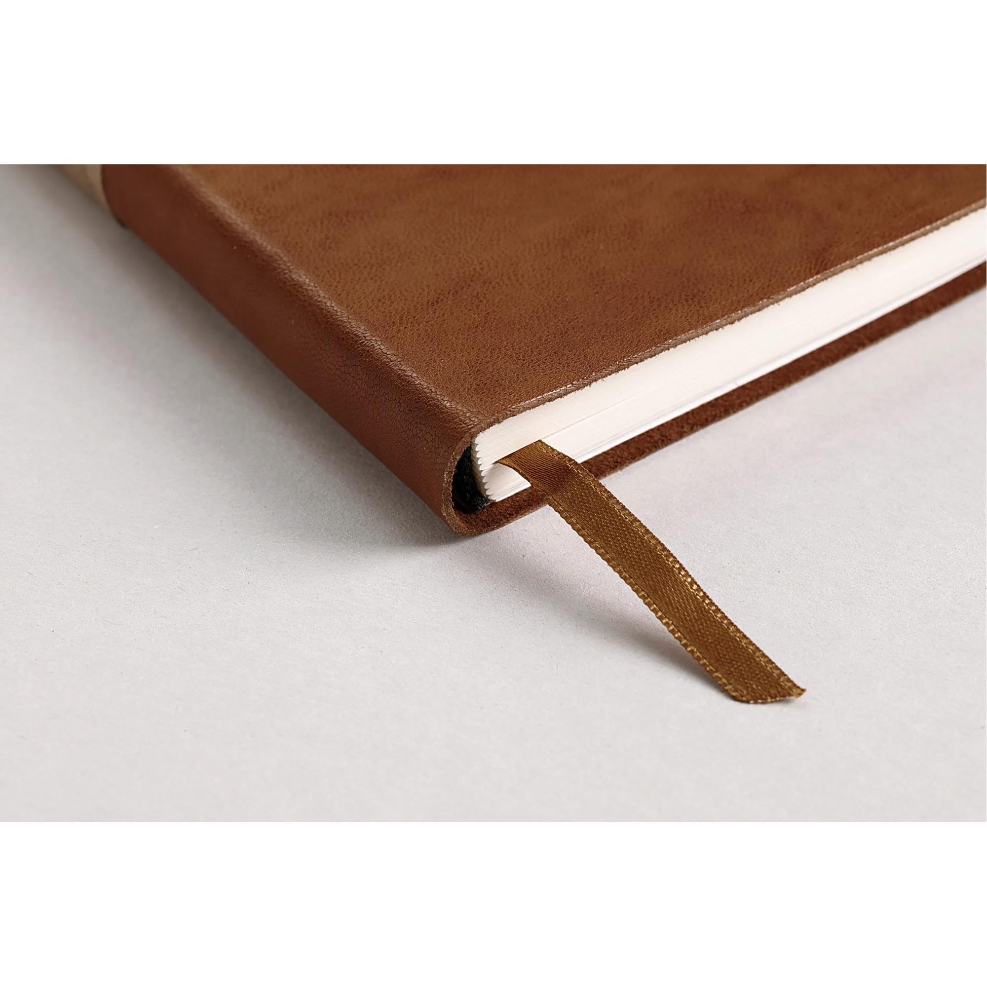 Clairefontaine 106946C – Notes z twardą oprawą Flying Spirit – A5 – 180 stron w linie – Papier kremowy 90g – Skóra jagnięca lakierowana – Koniakowy