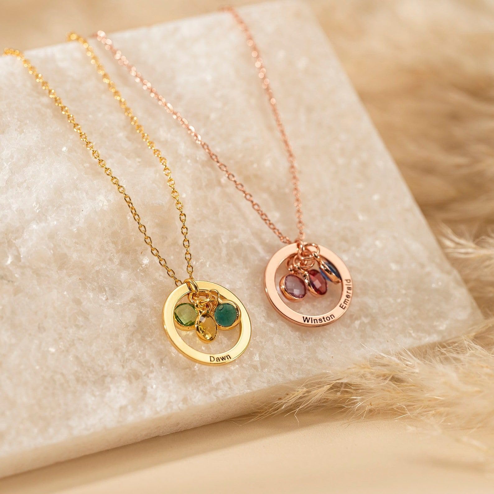 Pietra portafortuna cerchio collana con nome, personalizzato inciso bambini collana con nome, cerchio messaggio per mamma, Festa della Mamma