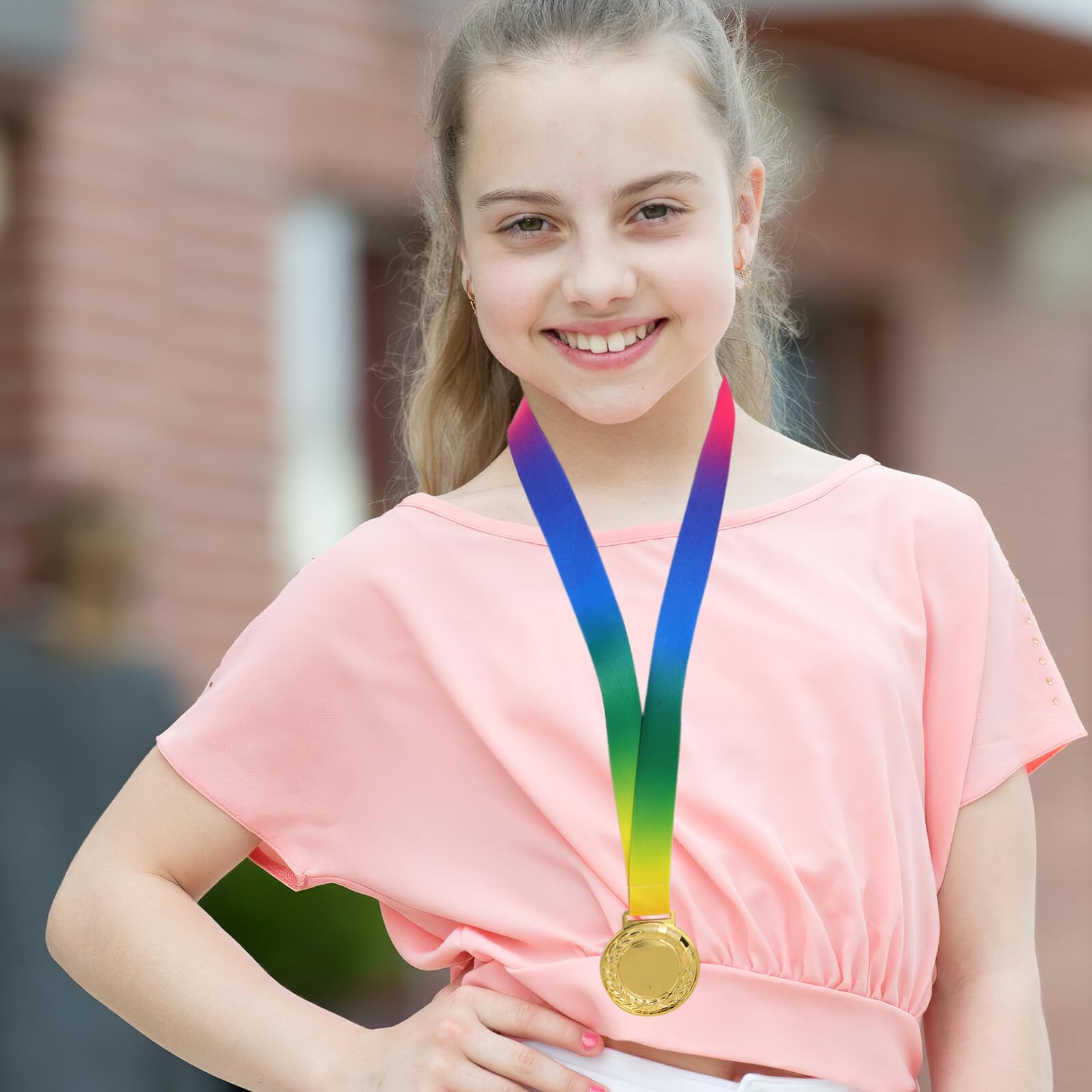 Ciieeo Langlebiges Pokalset aus Metall, Gold, 1 Satz für Sportwettbewerbe | Sportmedaille, Akademische Wettbewerbe, Fußballturnier, Stilvolles Design, Elegantes Schlankes Finish