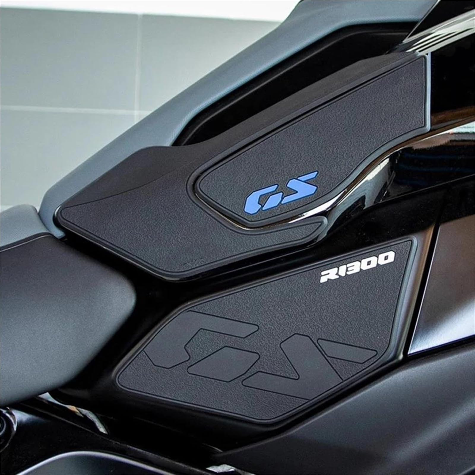 Almohadilla Adhesivo Lateral Depósito Combustible Motocicleta Para R1300GS R1300 R 1300 GS 1300GS 2023- Protector Antideslizante Agarre Rodillas Pegatina Protector De Depósito Moto