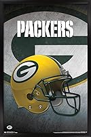 Vista 1 de Trends International NFL Green Bay Packers - Póster de pared con casco 16, 22.375 x 34 pulgadas, versión enmarcada negra
