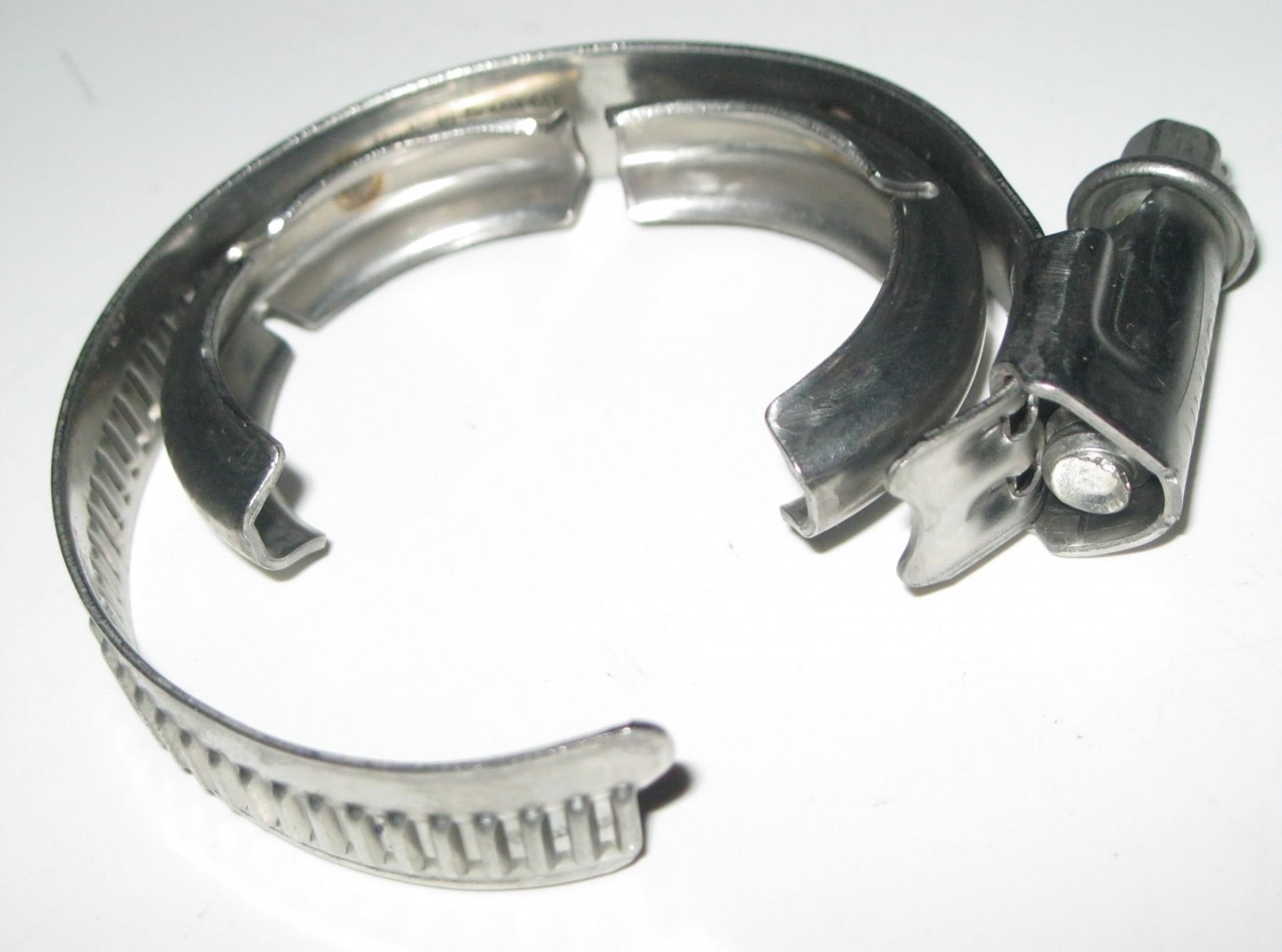 BMW M47 M57 M67 EGR Cooler Valve Hose Pipe Clamp Clip 11717786146  