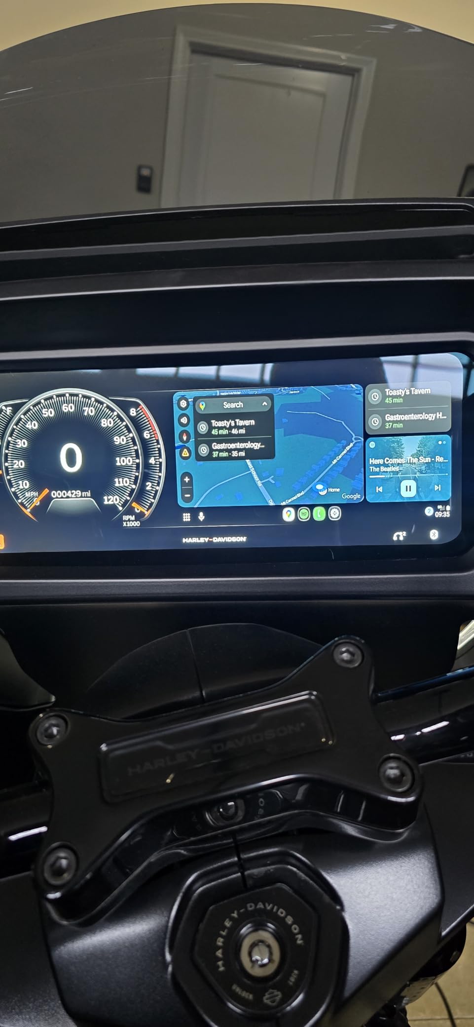Rider Photo: Dashboard with Android Auto