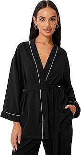 كيمونو بحزام مزين بخطوط ماسية