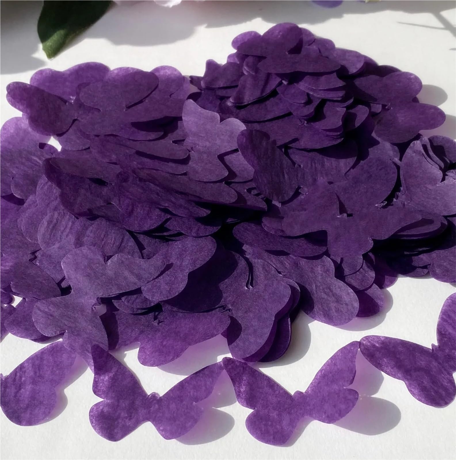 Konfetti, 2 Tüten, violettes Schmetterlingskonfetti, biologisch abbaubar, lila, Trauben, Schmetterlinge, Hochzeit, Party, Dekoration, handgefertigt, elegant, fliegende Konfetts (Mischung)