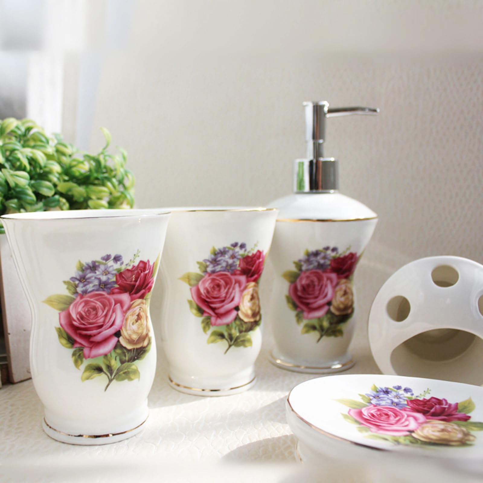 Set di accessori per il bagno in ceramica con fiore di rosa, 4 pezzi, inclusi 1 portaspazzolino, 1 tazza per spazzolini da denti per gargarismi, 1 portasapone, 1 dispenser per lozione
