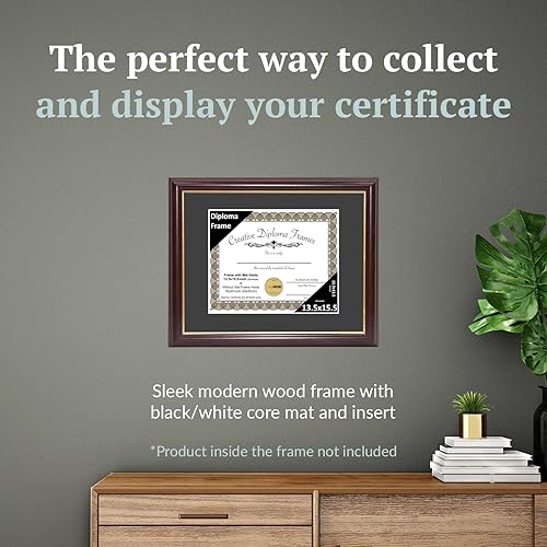 Vista 123 de Creative Picture Frames Marco de diploma de borde dorado caoba de 12 x 16 pulgadas con vidrio negro y colgadores de pared instalados, marco