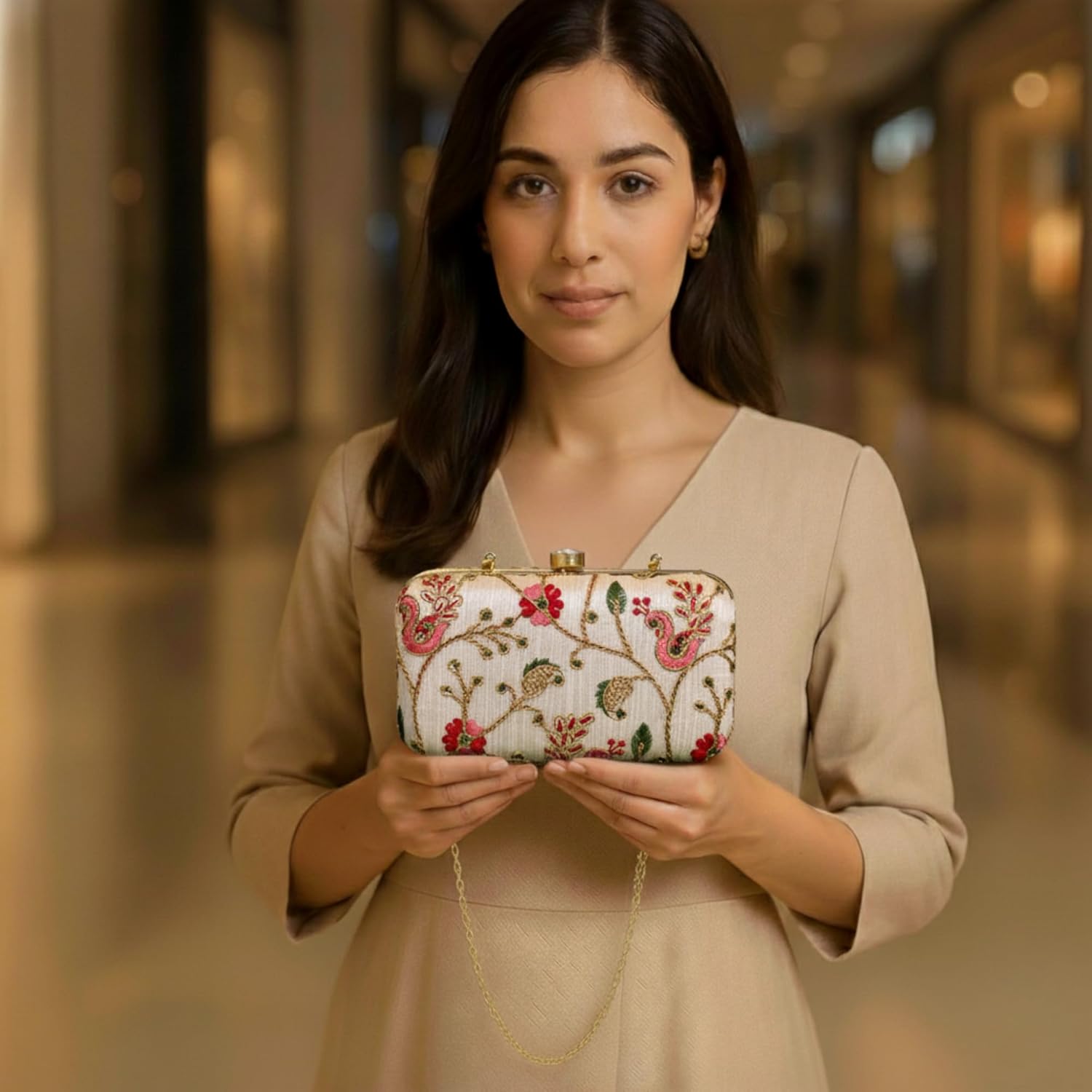 Women’s Embroidered Evening Clutch Purse Ethnic Floral Hard Case Party Bag with Chain Strap Wedding & Festival Handbag