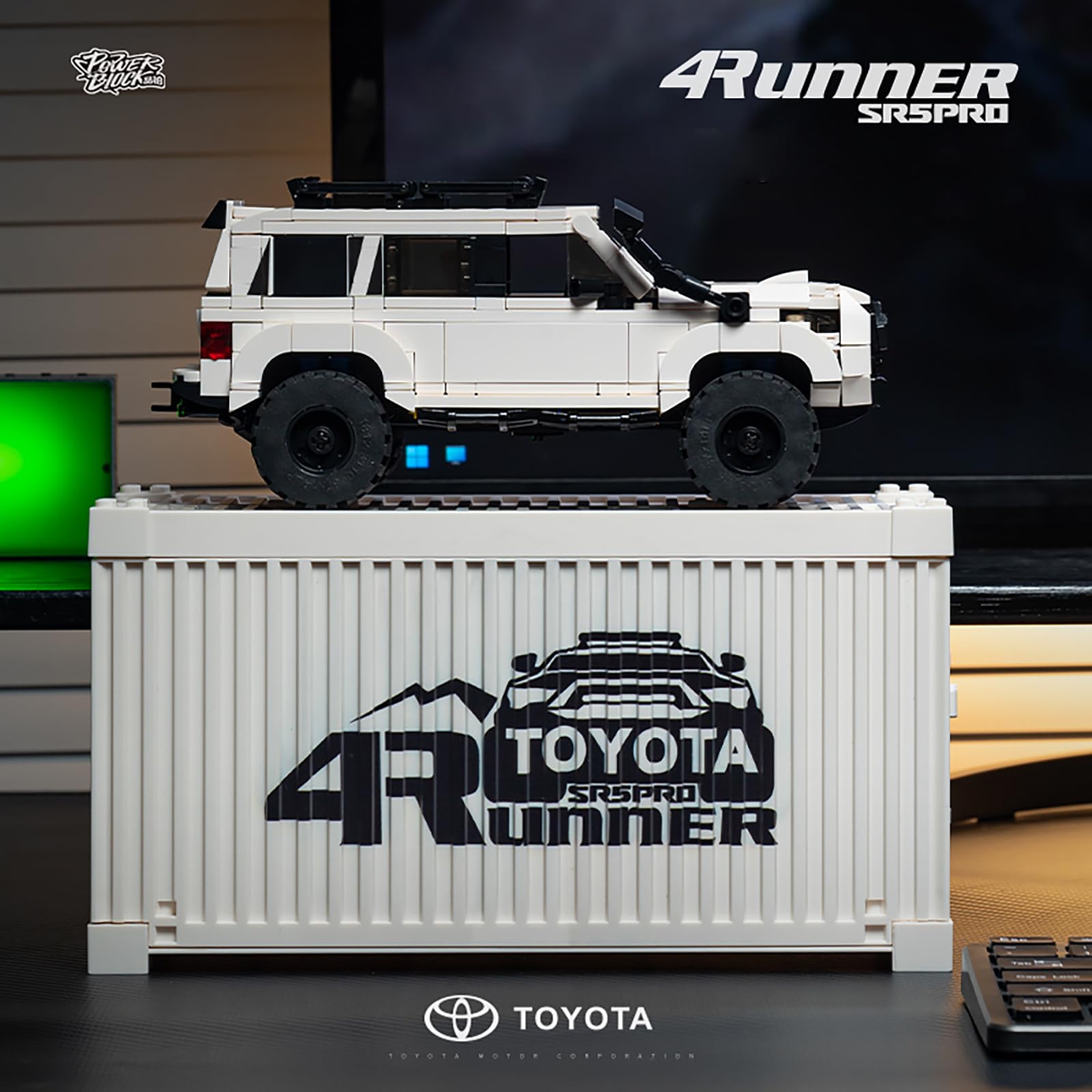 Toyota 4Runner SR5PRO Car Building with Collectible Display Container, TOYOTA Officially Licensed SUV - Image 2
