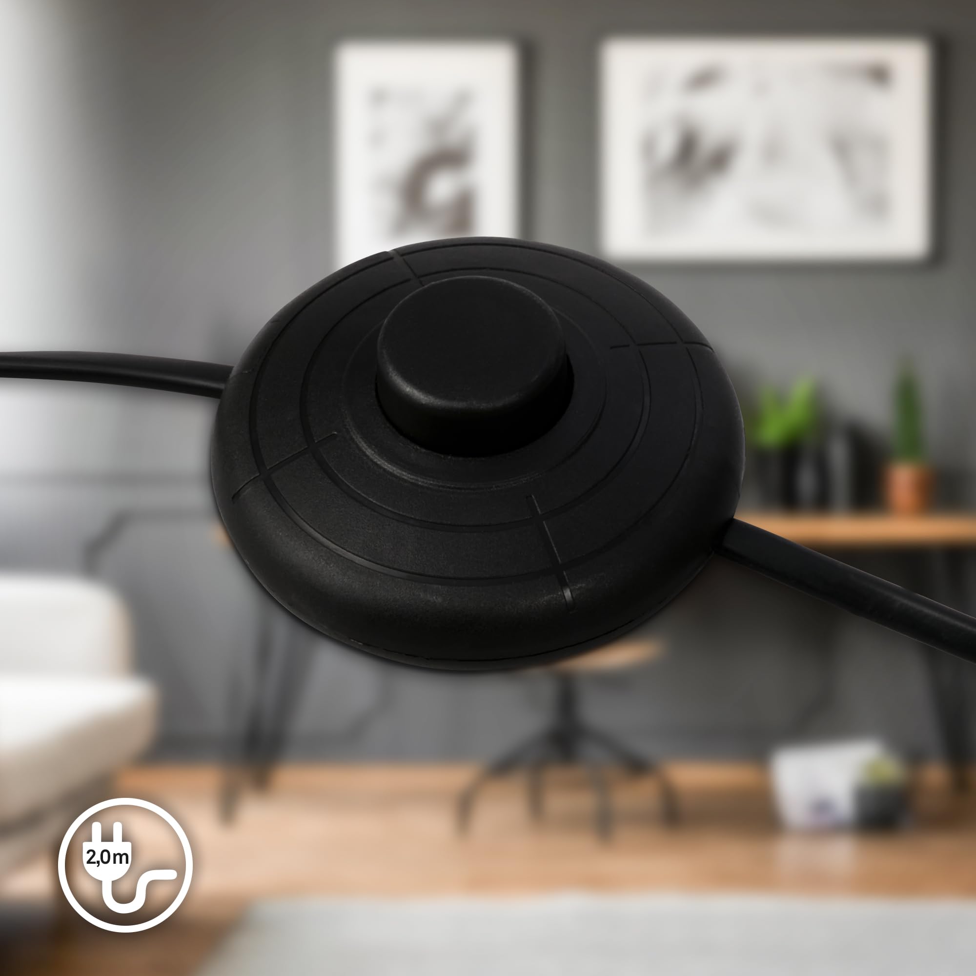 BRILONER – Stehlampe als Deko im Wohnzimmer und Leselampe, Schwenkbare Lampe, Wohnzimmerlampe, Fußtaster, Indirekte Beleuchtung, Schwarz