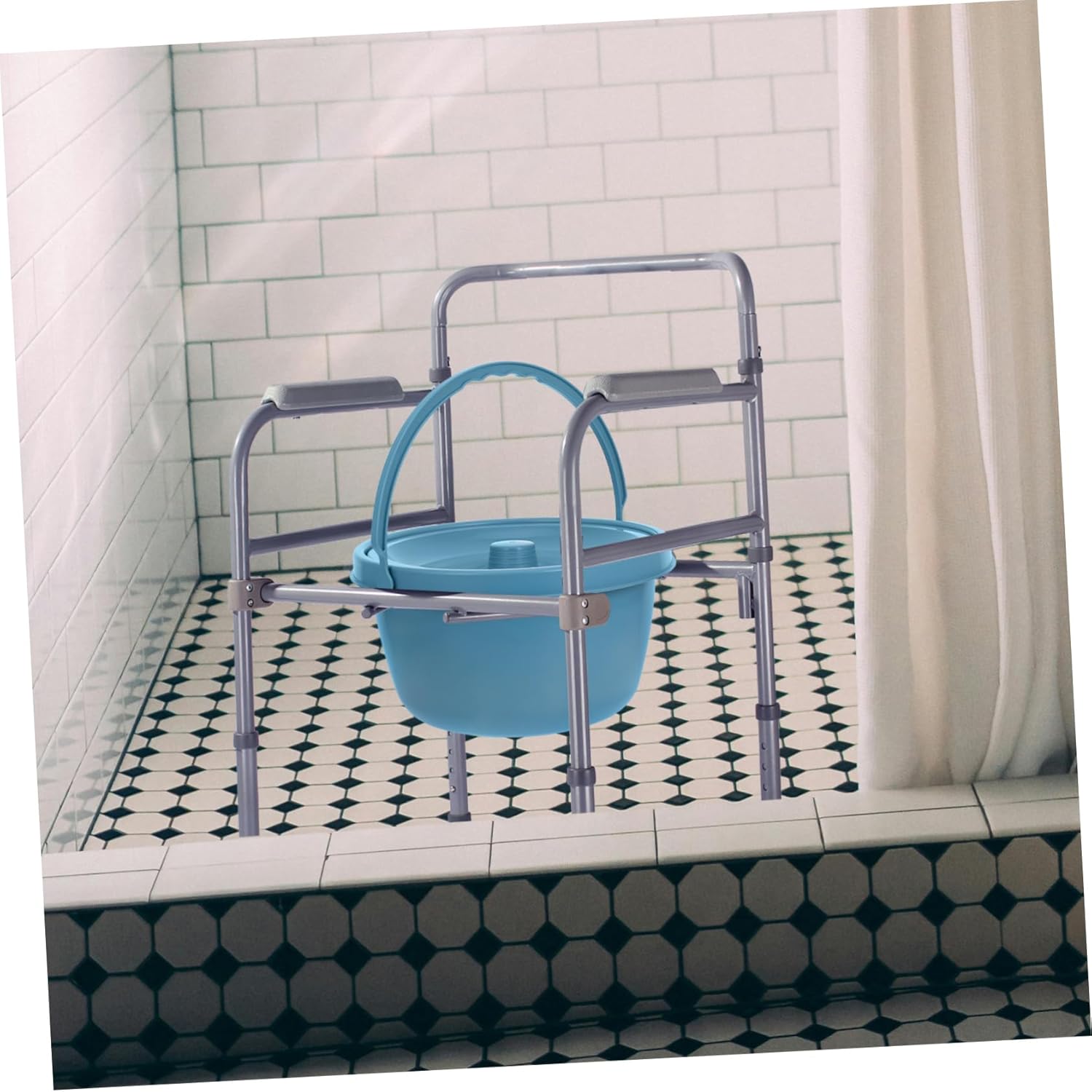 Bedside Commode Urinal Pot with Lid Leakproof Portable Toilet for Women Men Boy Girl Elderly Disabled Use Prevents Odors