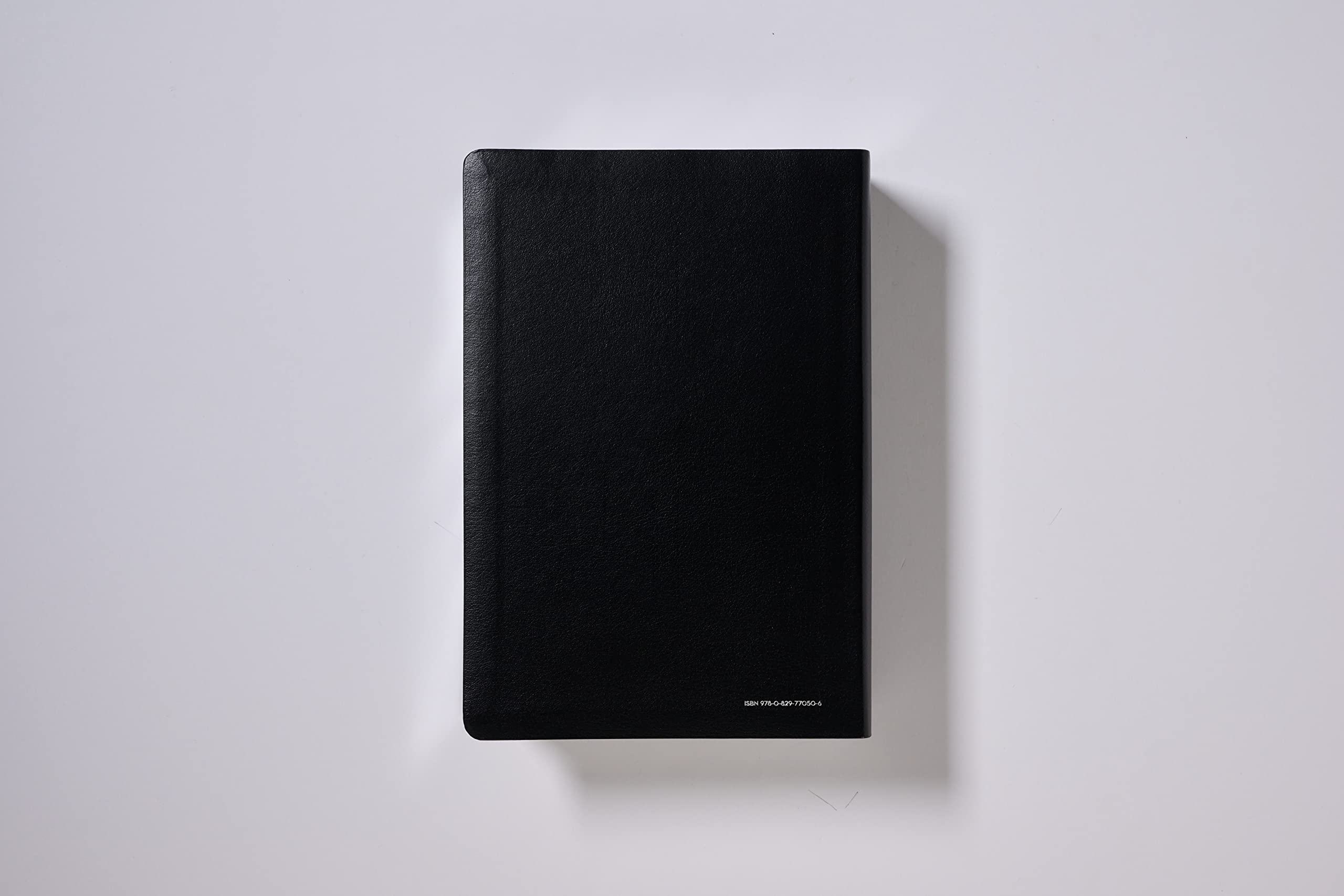NVI Biblia De Estudio Teologia Biblica: Nueva Version International, Negro, Piel Reciclada: Sigue el plan redentor de Dios como se desenlaza en las Escrituras