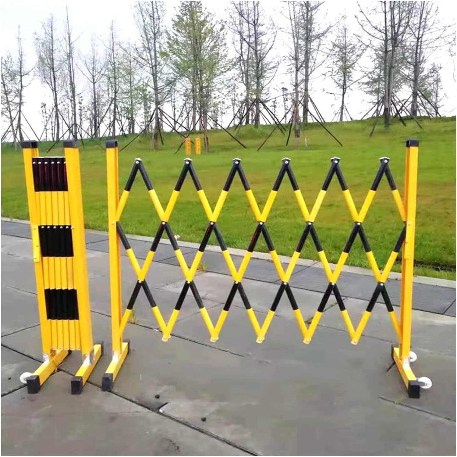 Barricata espandibile Le barriere retrattili (con rotelle) assicurano che tutte le aree pericolose o vietate siano transennate Recinzione stradale retrattile (Color : Rosso, Size : 1.2 * 4m)