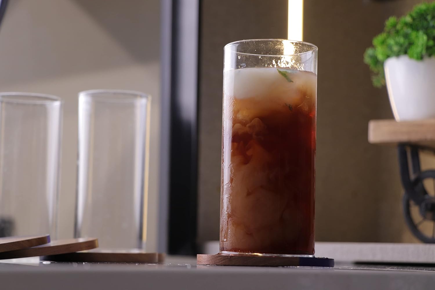 Highball Drinking Glasses Set of 8 | 15 oz Capacity | Thin And Light Borosilicate Tumblers Can Be used For Drinking Beer, Cocktail, Water,Whiskey,Milk - Image 6