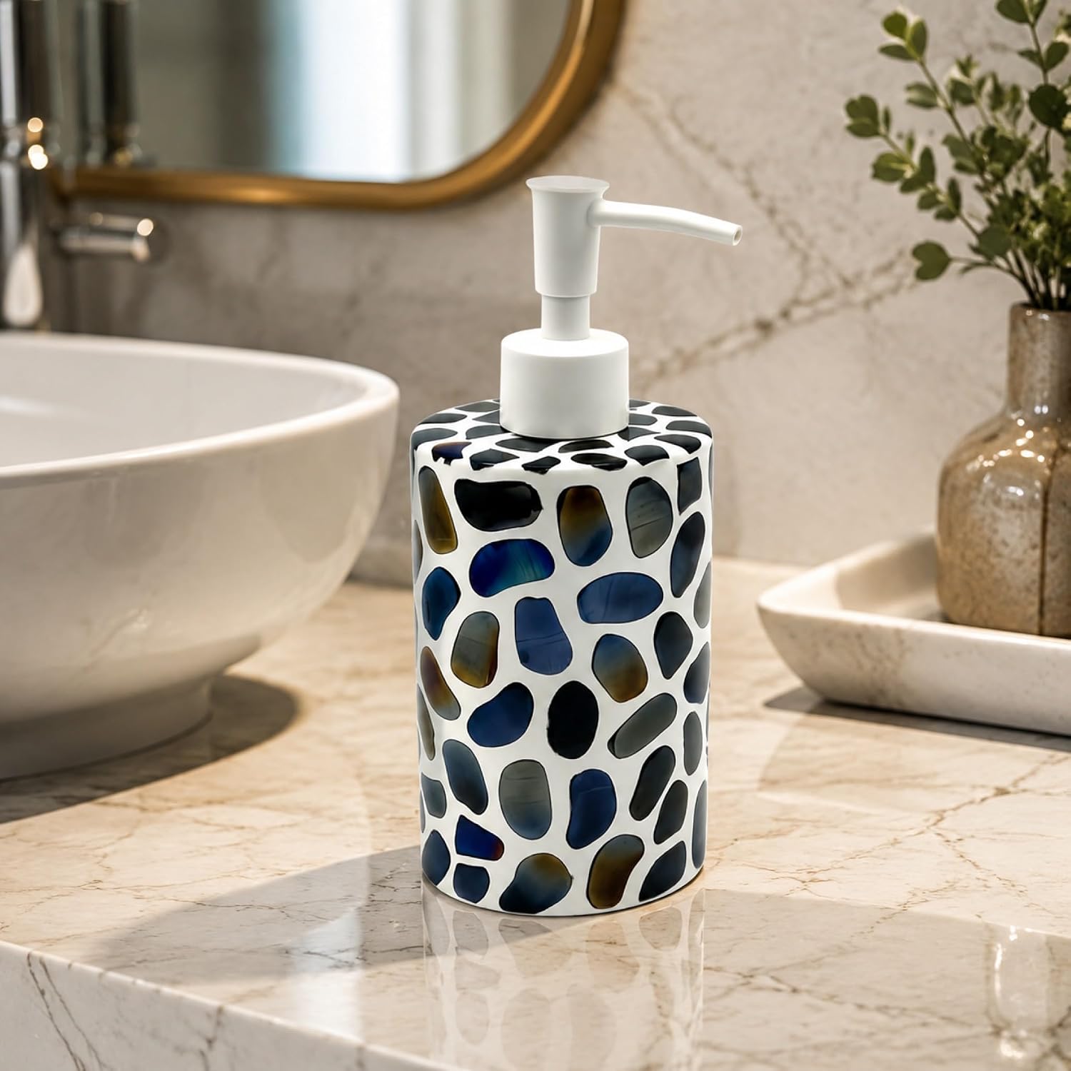 Liquid Soap Dispenser Equipped with a Sturdy White Pump Head 12oz image 4