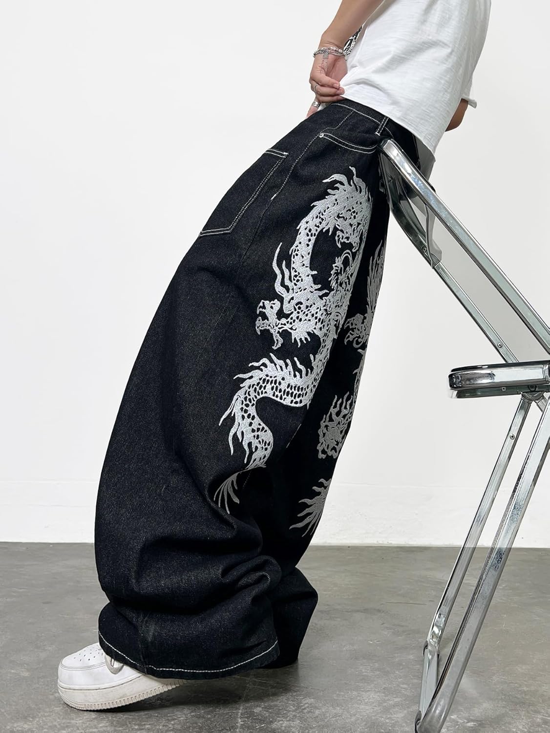 Men's Baggy Jeans Dragon Embroidered Wide Leg Jeans Hip Hop Loose Fit Denim Pants Streetwear - Image 2