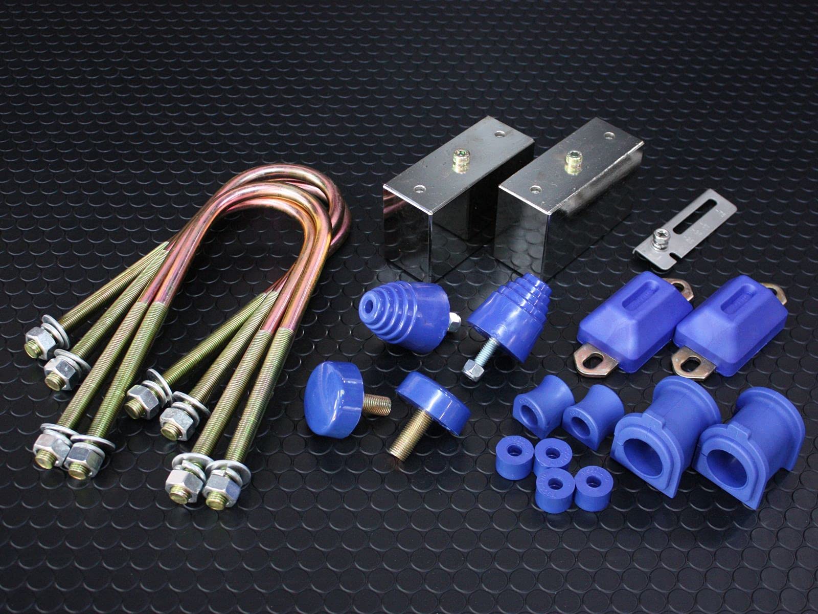 Amazon | 200系ハイエース4WD ローダウンキット8 【ブロック75mm