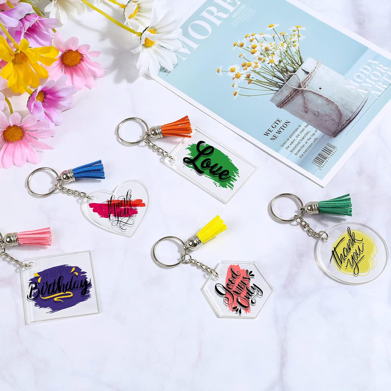 Cruzix 200Pcs Blank Keychains for Vinyl, Acrylic Keychain Blanks Bulk with 5 Shapes Clear Acrylic Disc Leather Tassel Charms Key Chains Jump Ring for DIY Craft Ornament Engrave Painting