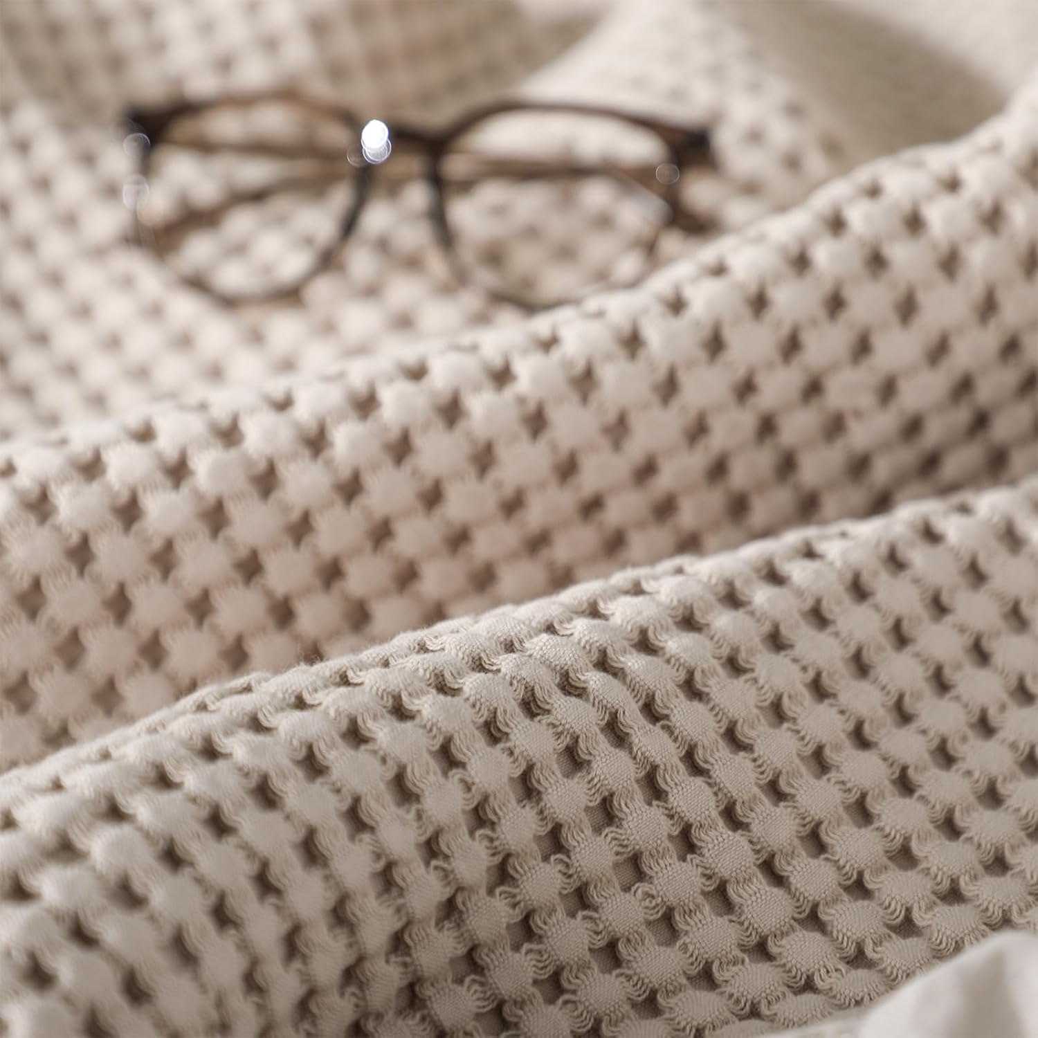 Tegeme Waffle Weave Blanket 43" x 63" 100% Cotton Neutral Boho Farmhouse Woven Knitted Beige Throw with Ruffles Warm Soft Cozy Throw Blanket Decorative Breathable for Couch Bed Sofa