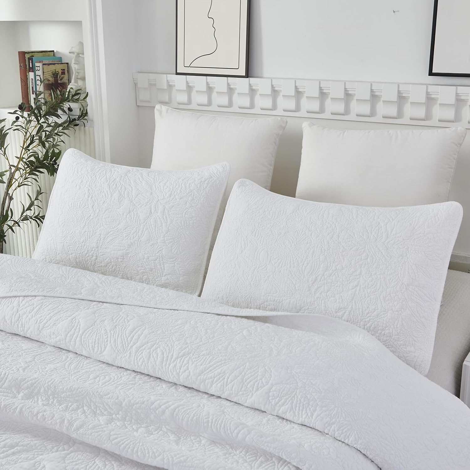 Brandream White Botanical Quilted Pillow Shams Cotton Standard Size Pillow Cases Set of 2 Comfy Soft Decorative Pillow Covers for Bed Pillows