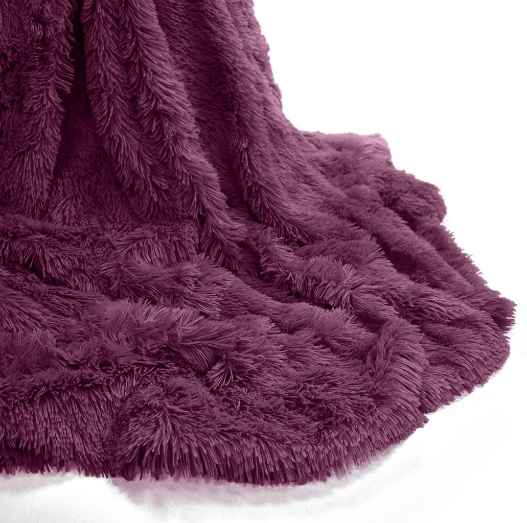 AMBERLINNEN LTD Cuddle Soft Cosy Warm Fleece Blanket Sofa Bed Long Shaggy Fur Throw 150 x 200cm (PLUM)